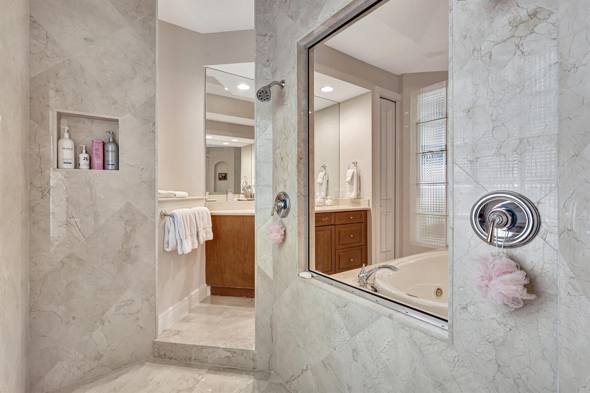 HUNTERS CHASE OF PALM BEA - Residential