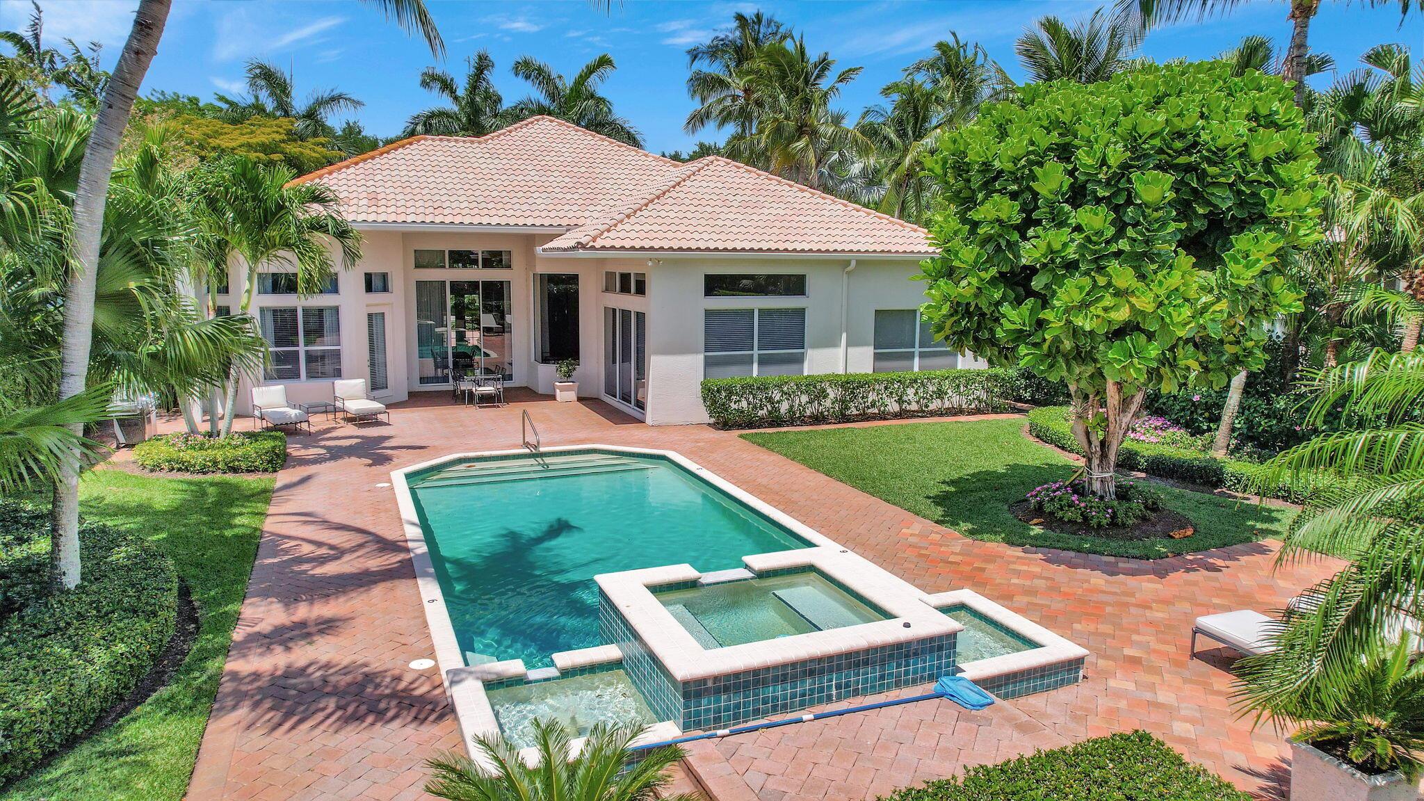 HUNTERS CHASE OF PALM BEA - Residential