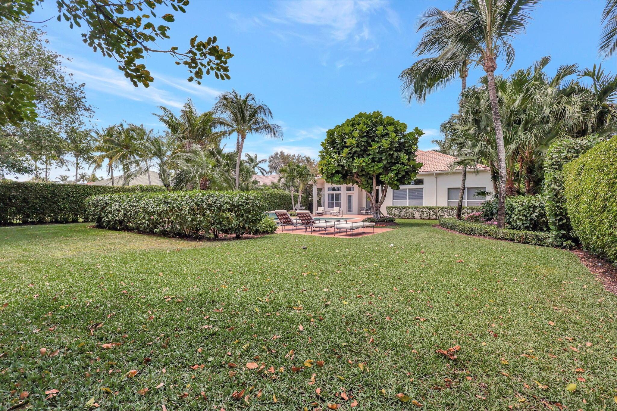 HUNTERS CHASE OF PALM BEA - Residential