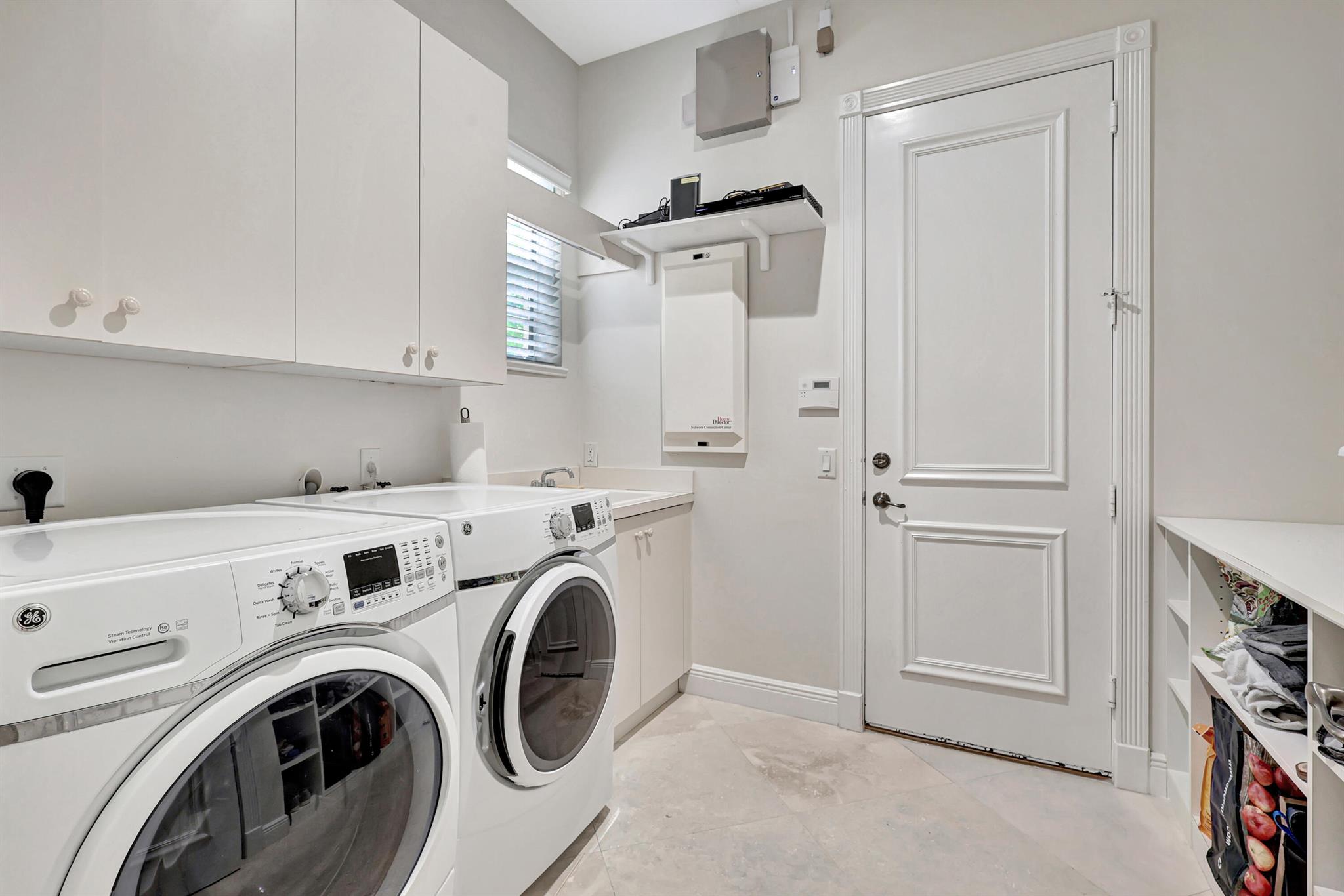 HUNTERS CHASE OF PALM BEA - Residential