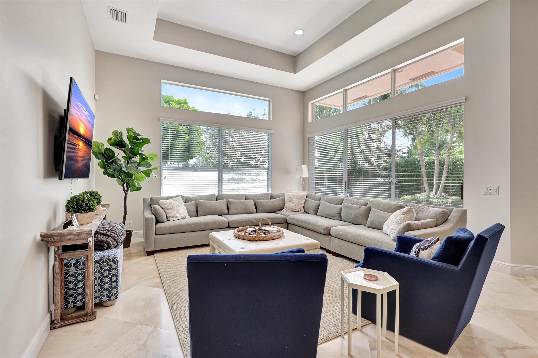 HUNTERS CHASE OF PALM BEA - Residential