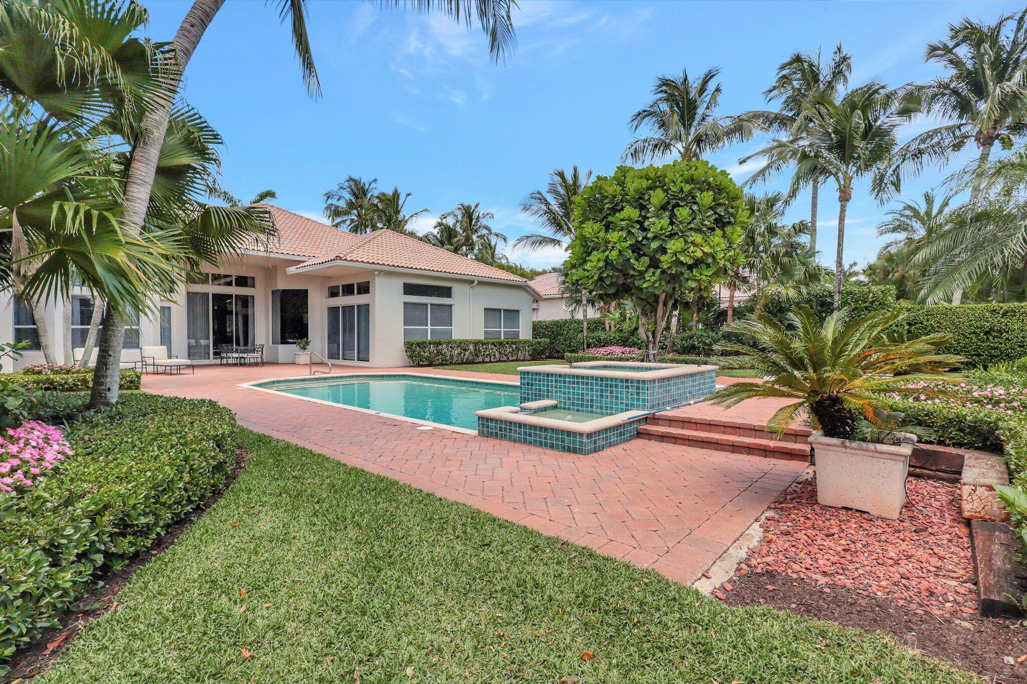 HUNTERS CHASE OF PALM BEA - Residential