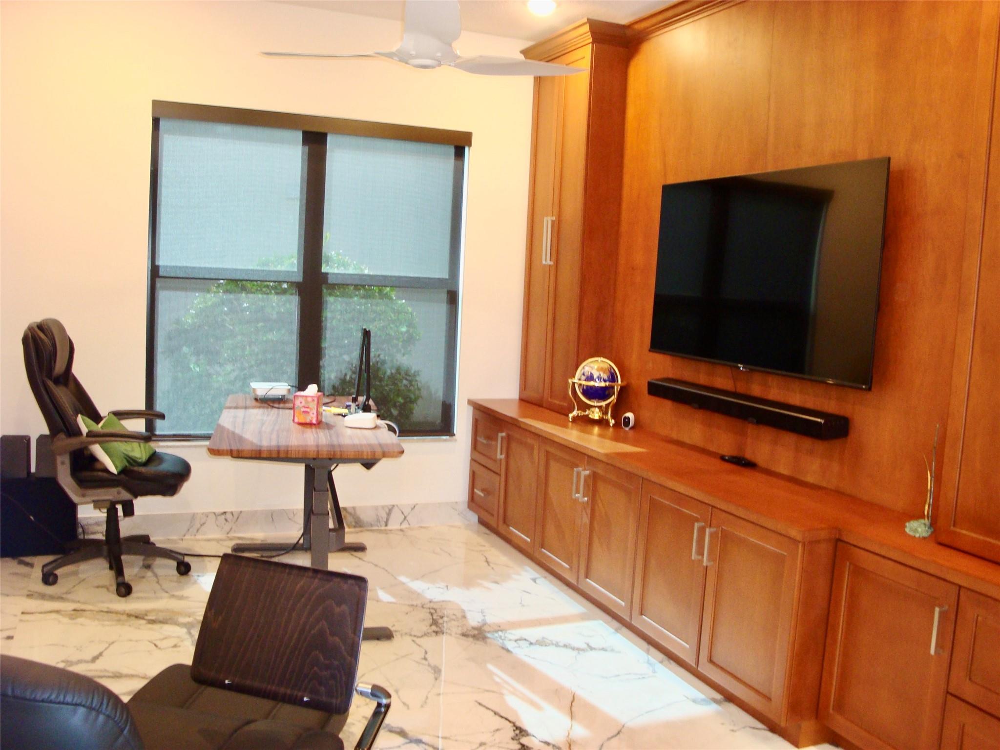 Parkland Royale 182-60 B - Residential