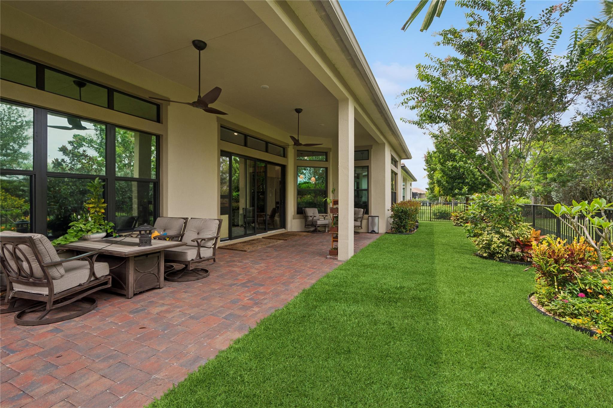 Parkland Royale 182-60 B - Residential