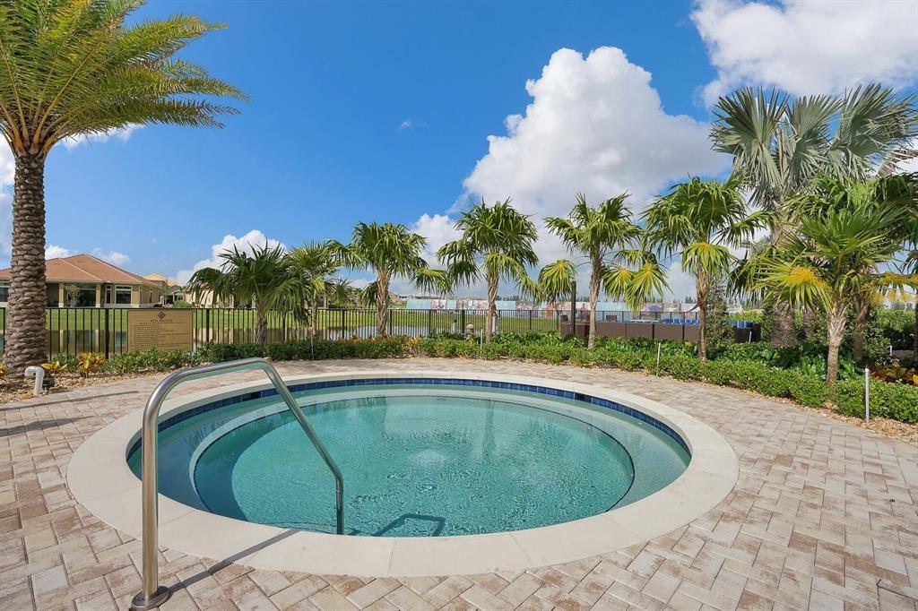 Parkland Royale 182-60 B - Residential