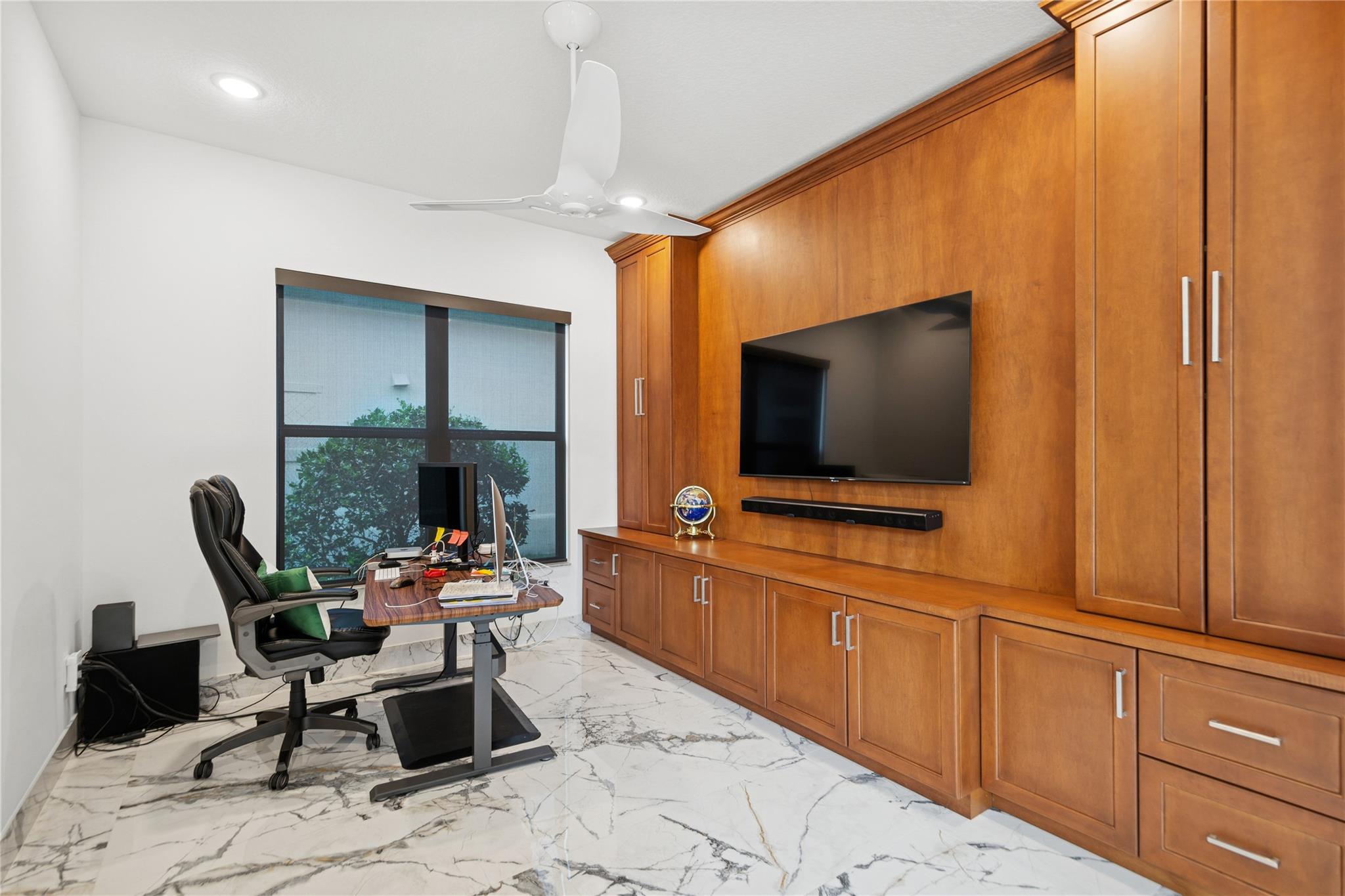 Parkland Royale 182-60 B - Residential