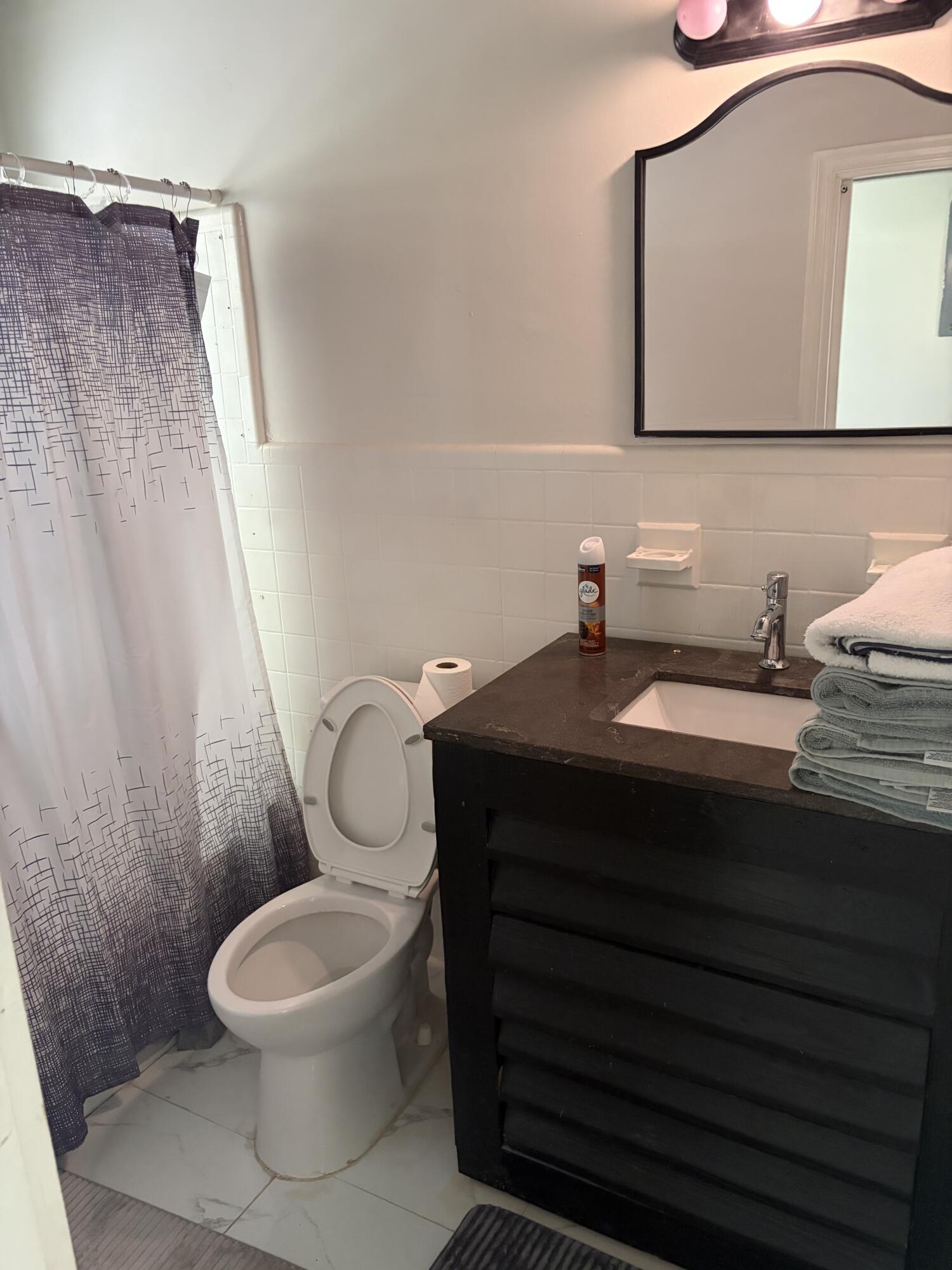 HOLLYWOOD CENTRAL BEACH - Residential Lease