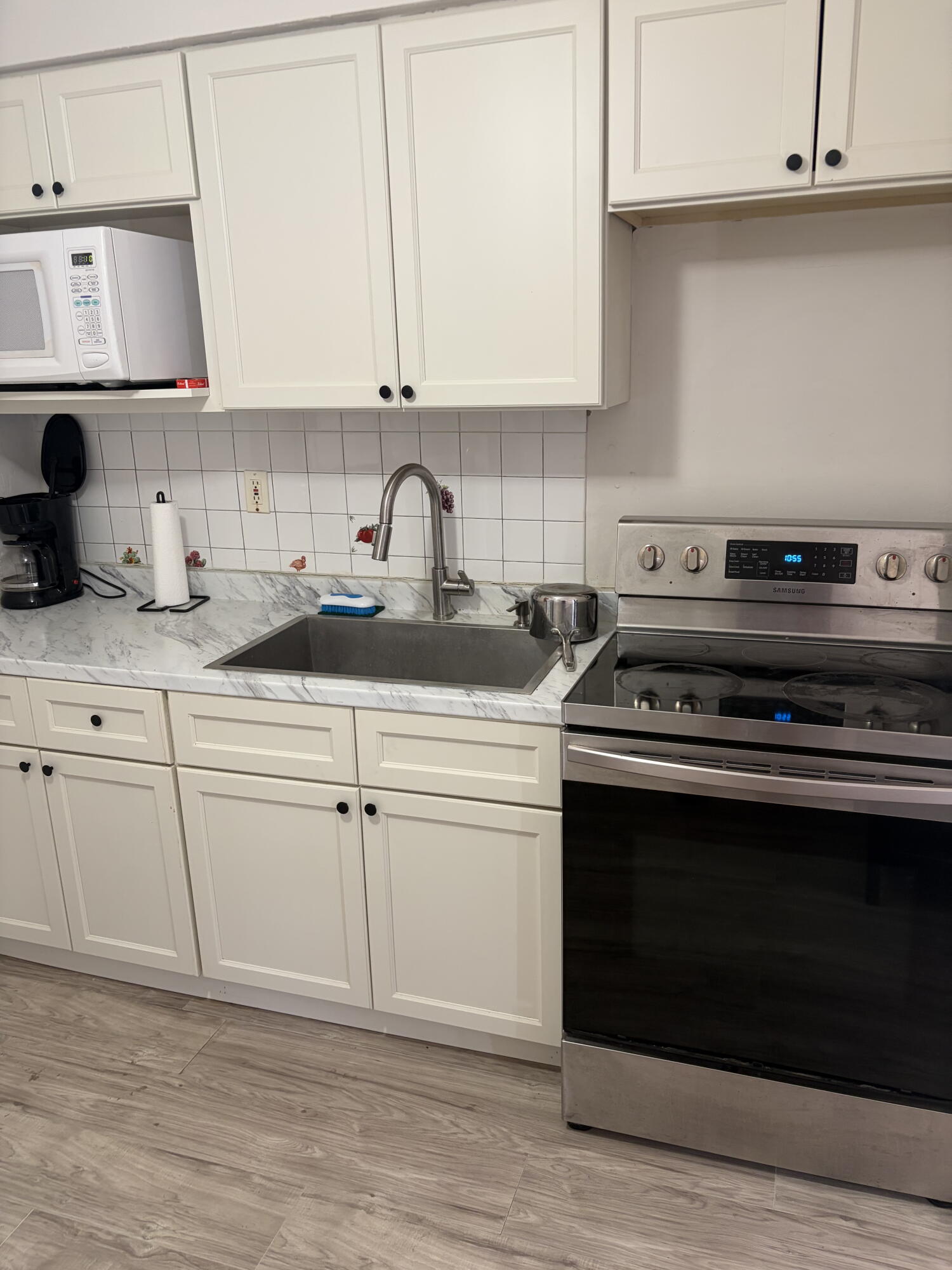 HOLLYWOOD CENTRAL BEACH - Residential Lease