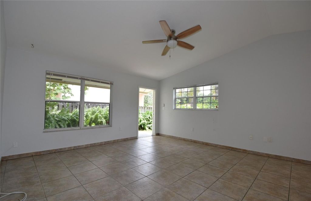 Photo of 501 SW 17 St, Fort Lauderdale, FL 33315 (MLS # F10459048)
