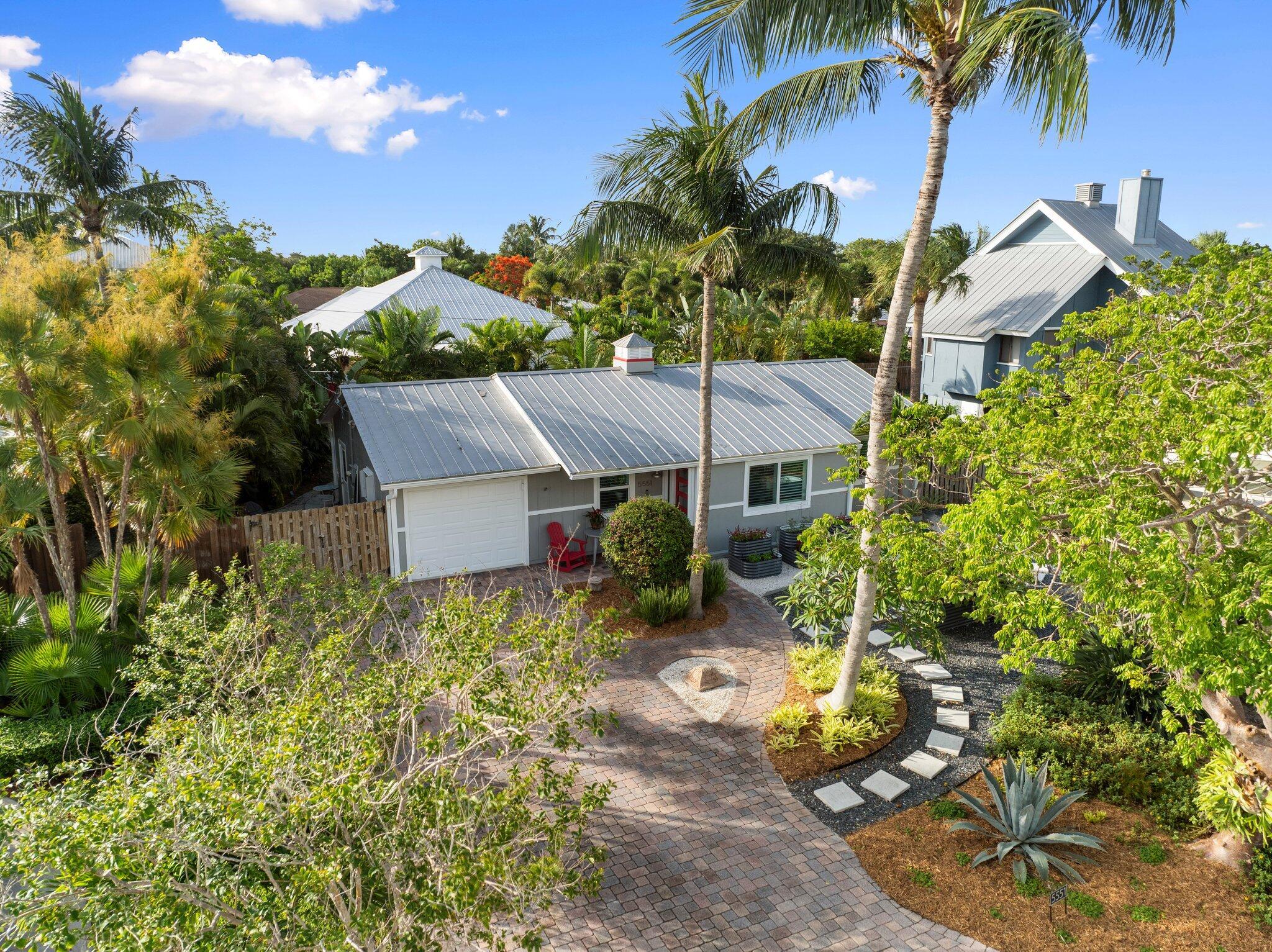 5551 SE Nassau Terrace