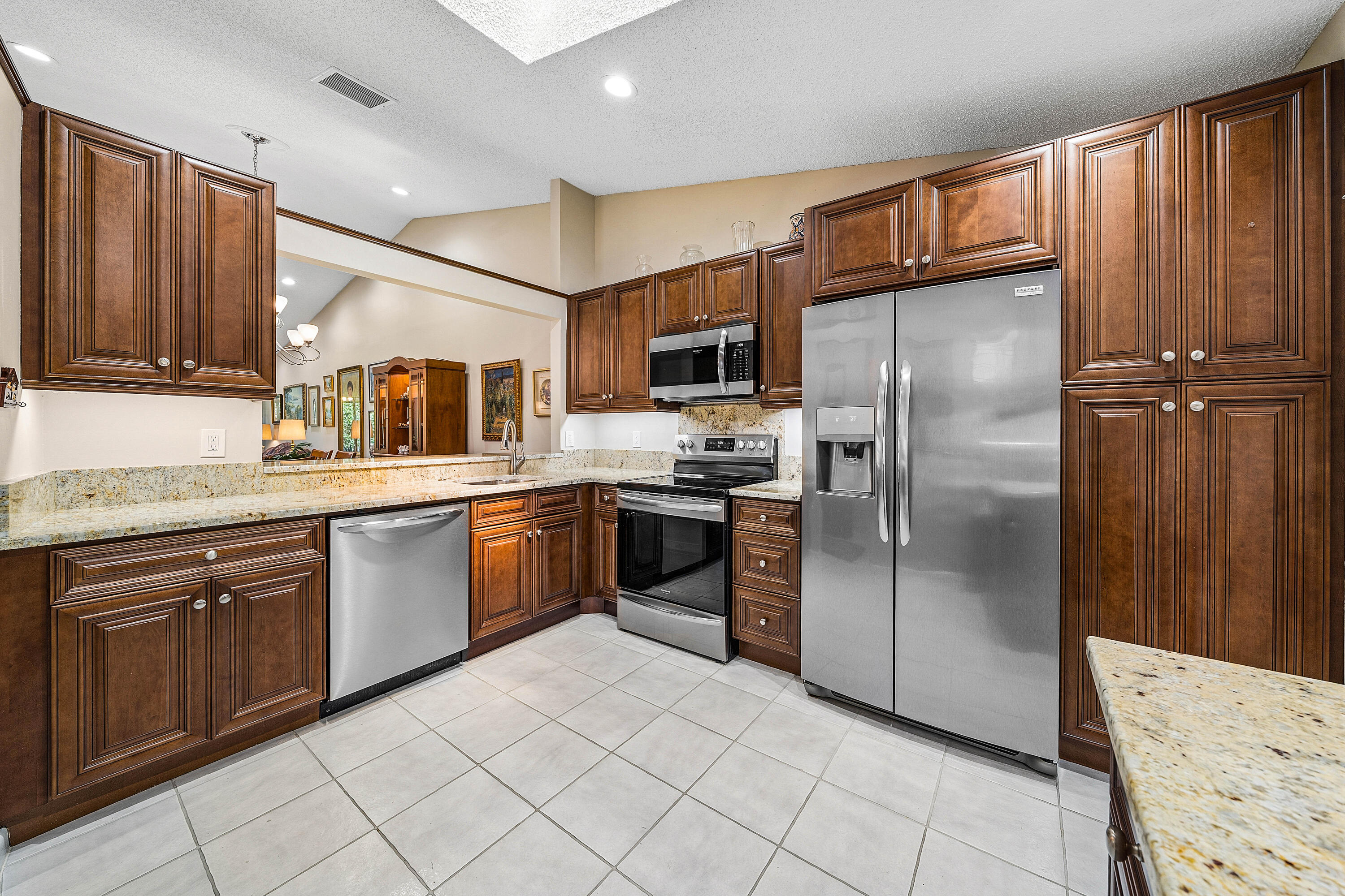 PALM CHASE LAKES CONDO - Residential