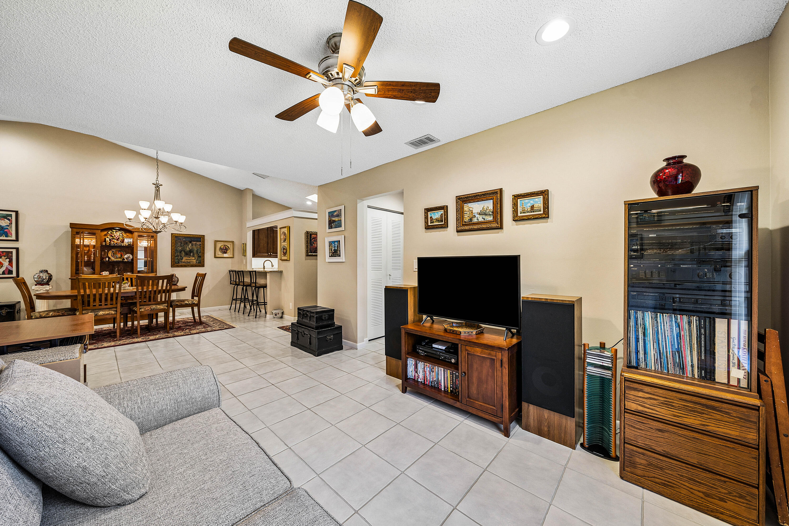 PALM CHASE LAKES CONDO - Residential