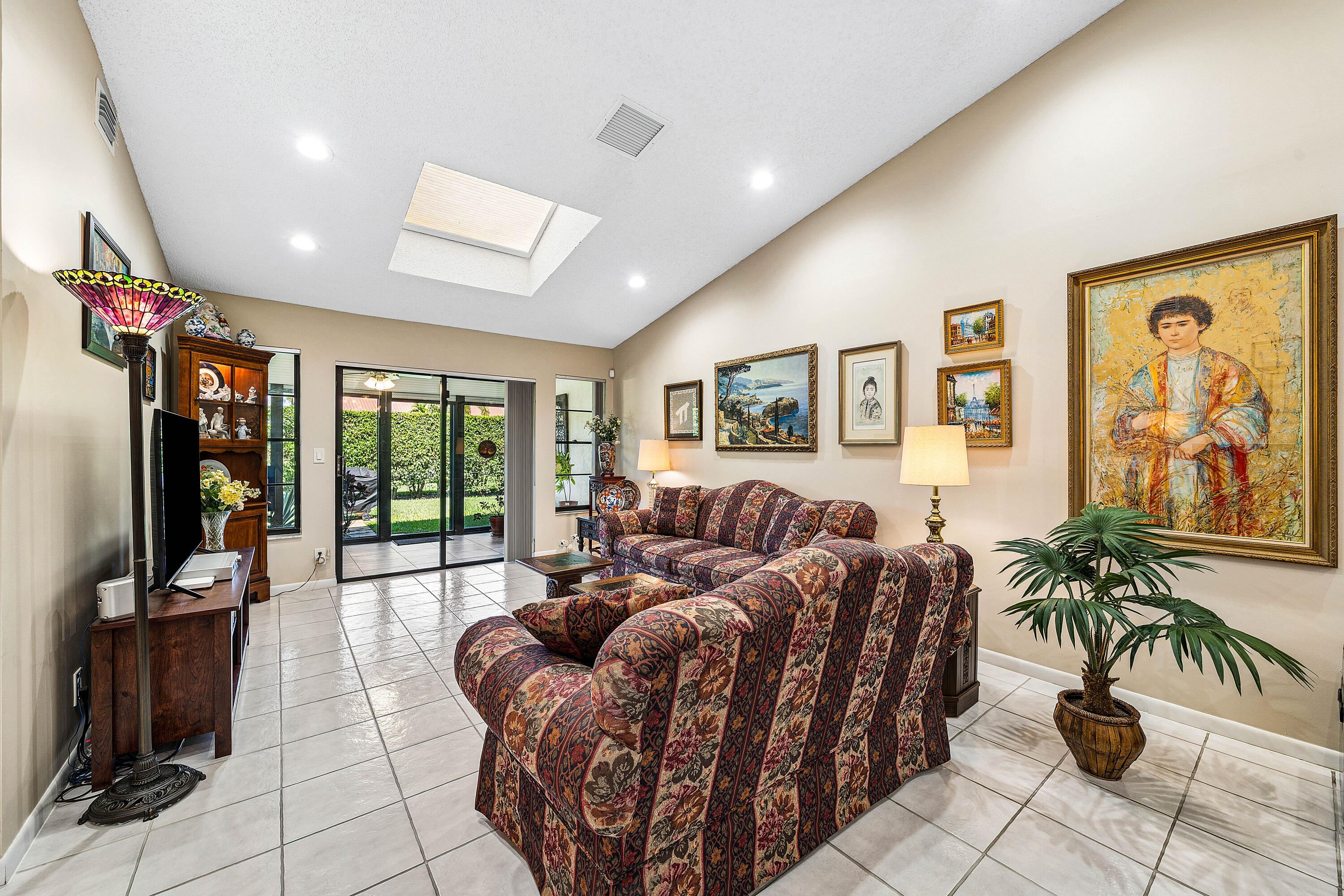PALM CHASE LAKES CONDO - Residential