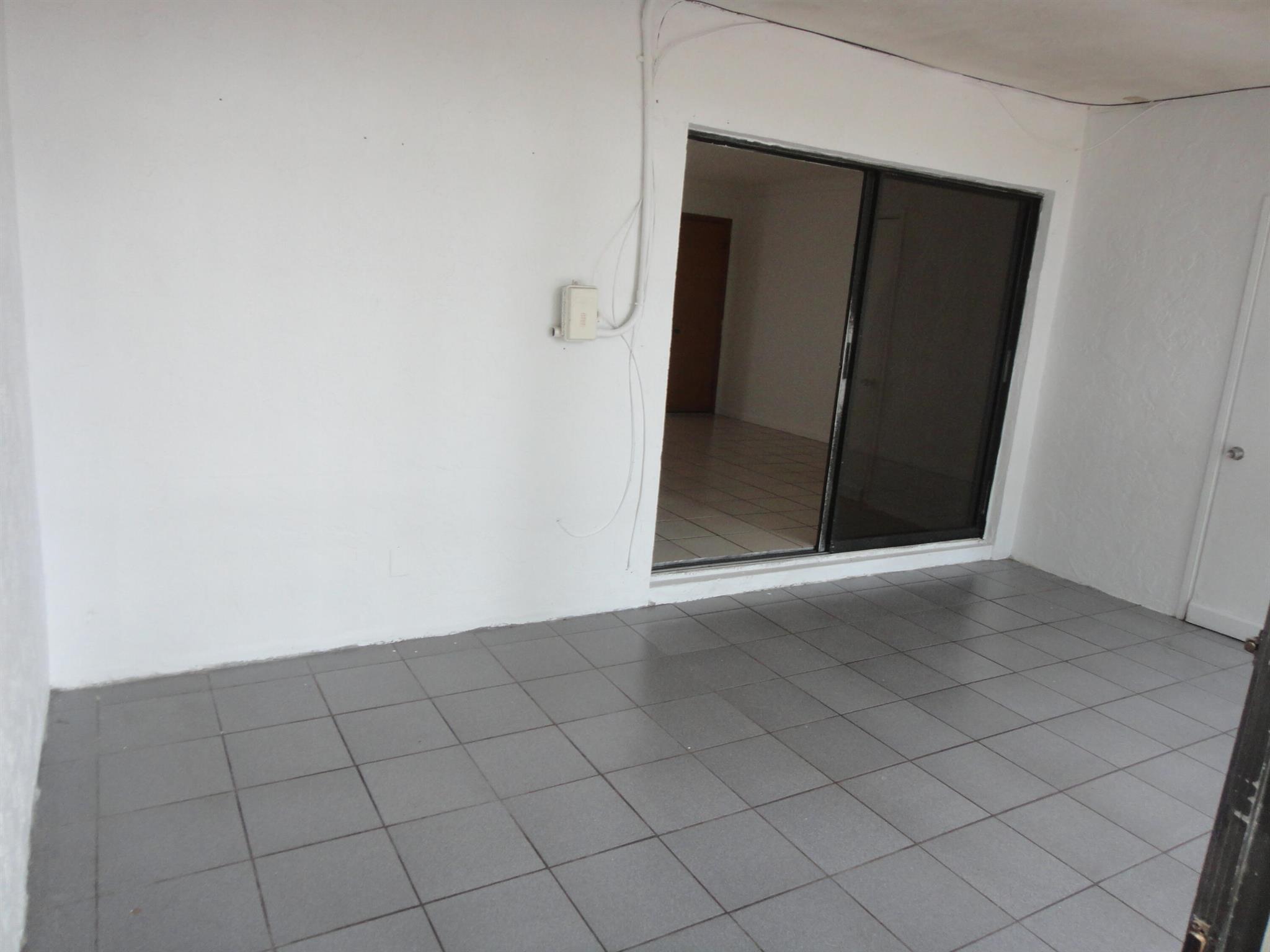 SOUTH SHORE 4 OF WELLINGTON - Residential