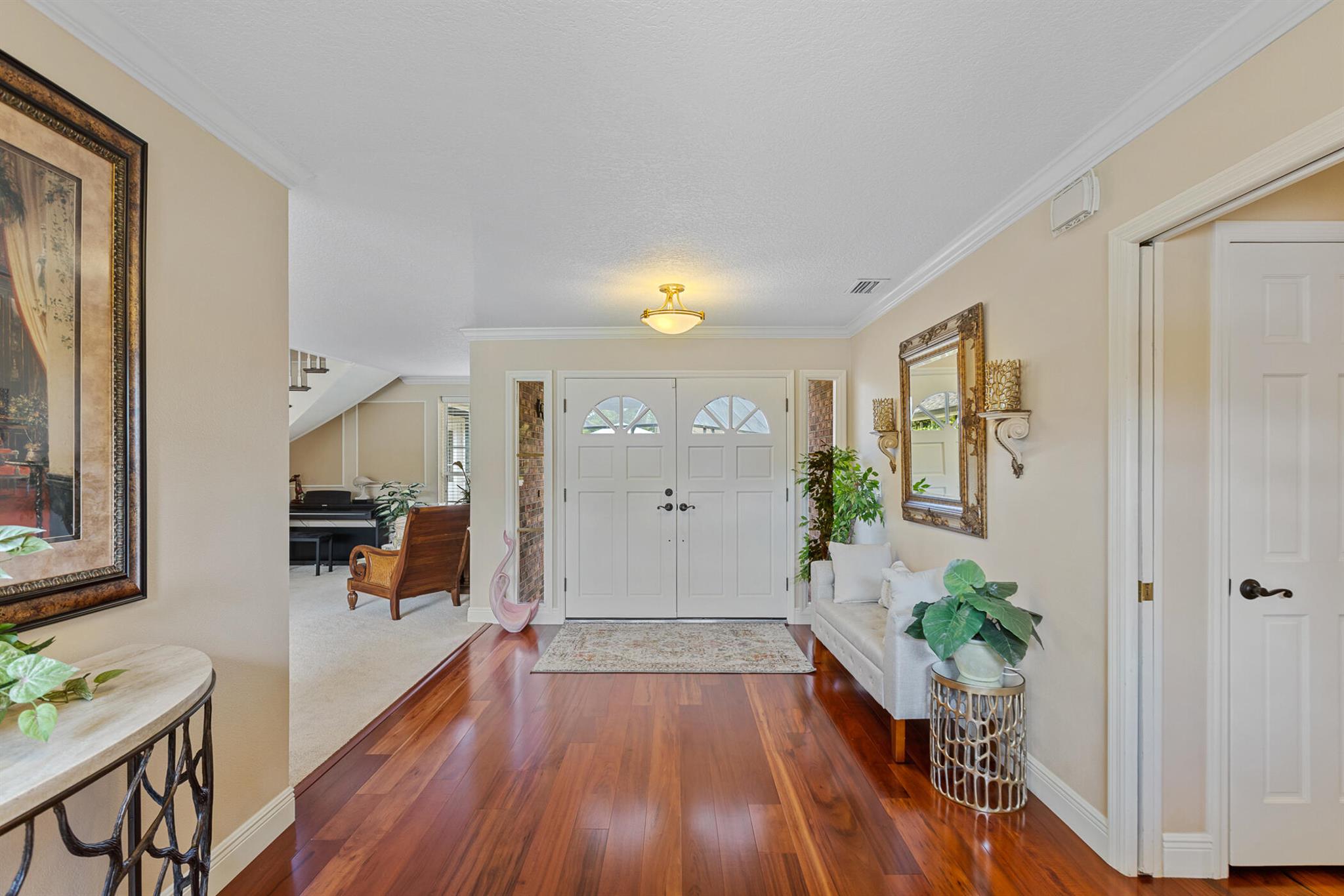 2551 Cross Country Drive