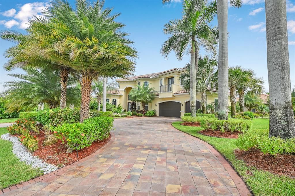 Photo of 7748 Maywood Crest Drive Dr, Palm Beach Gardens, FL 33412 (MLS # R10741110)