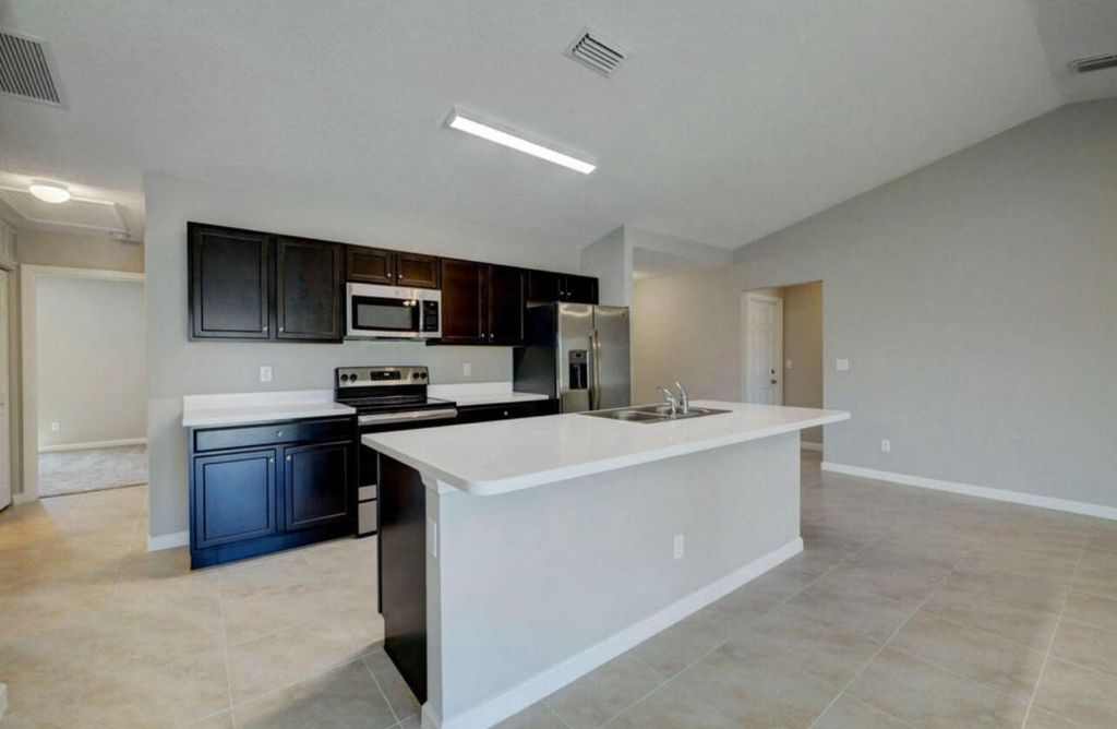 Photo of 820 SE Celtic Avenue N, Port Saint Lucie, FL 34953 (MLS # R10965212)