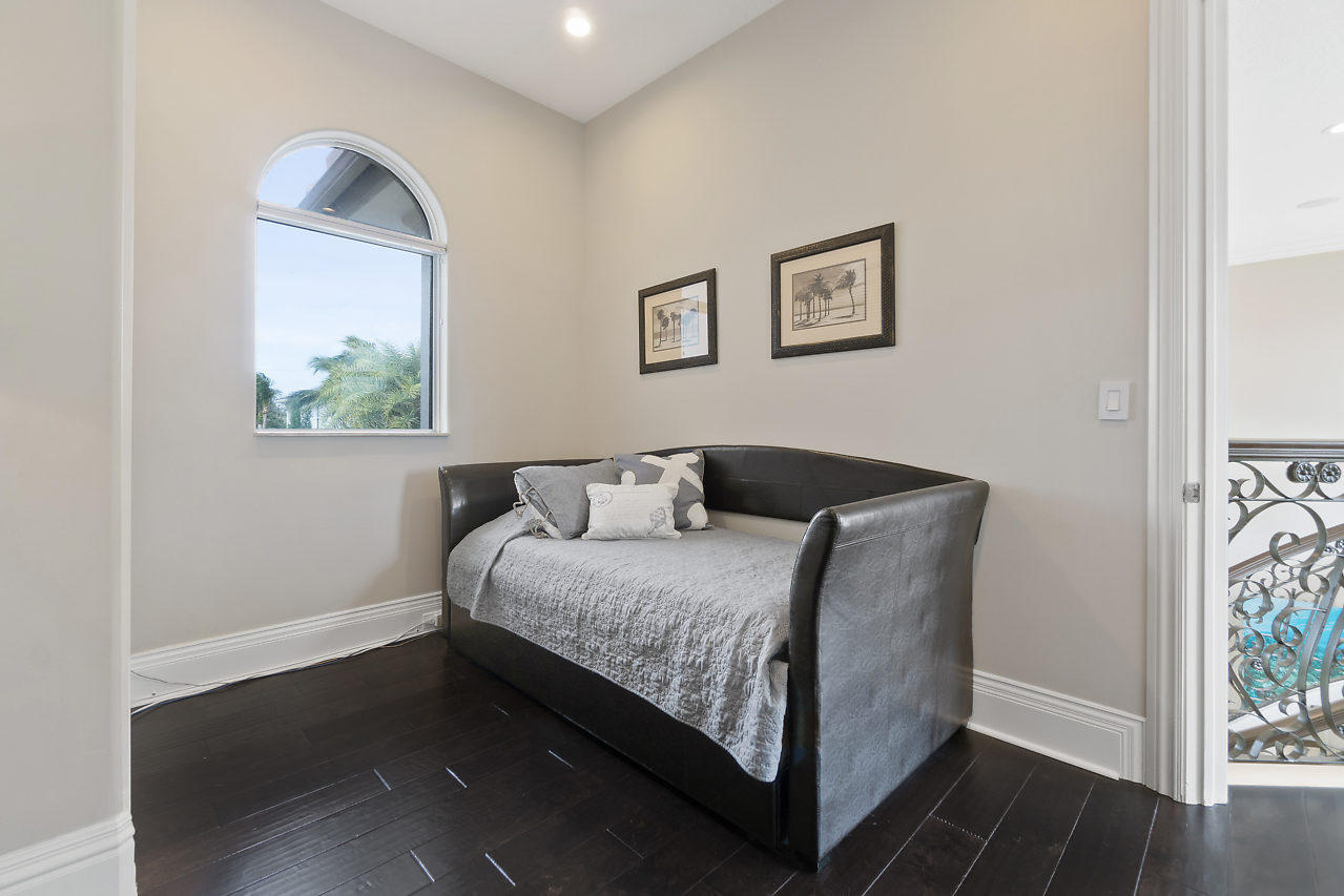 TROPIC ISLE 2ND SEC - Residential