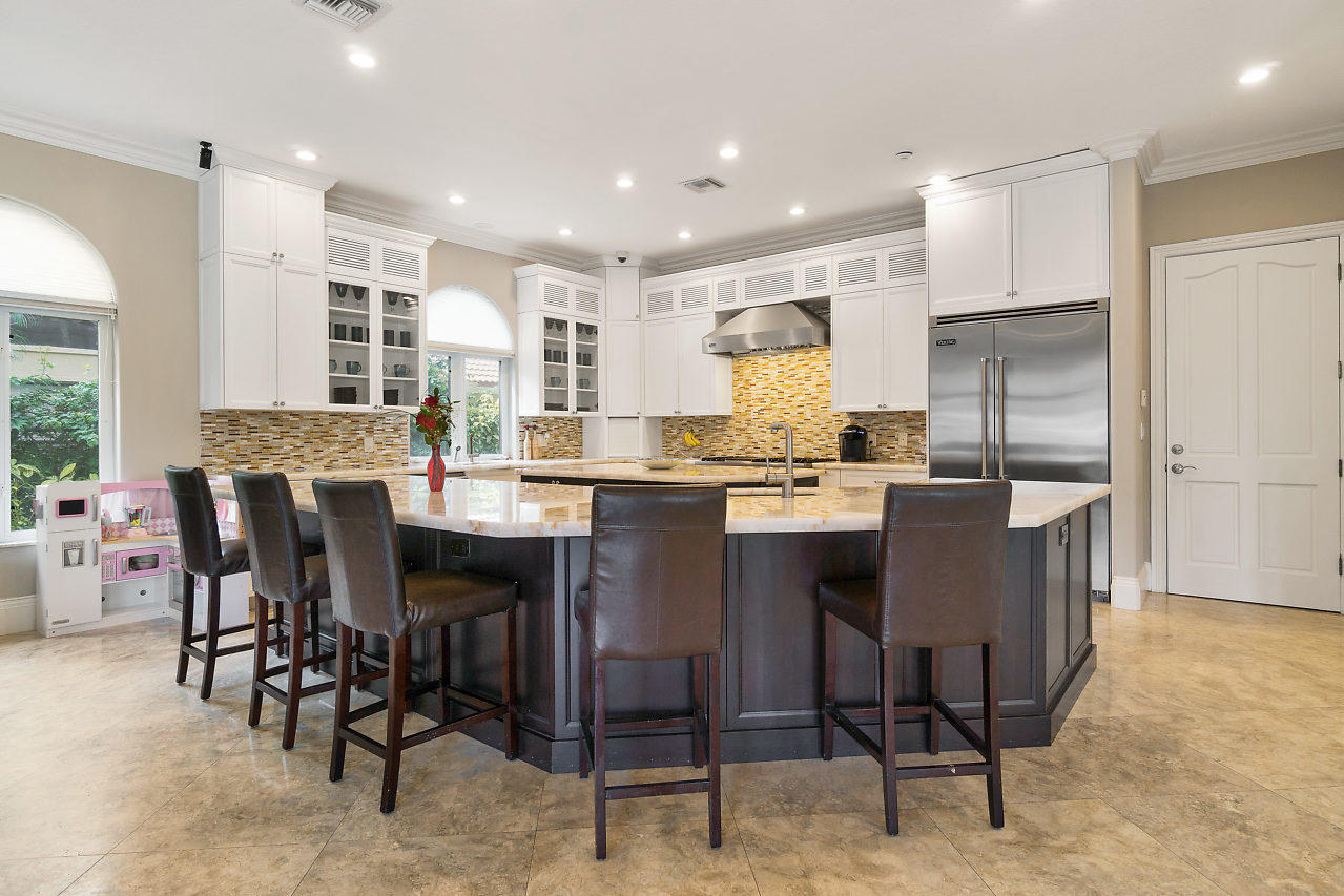 TROPIC ISLE 2ND SEC - Residential