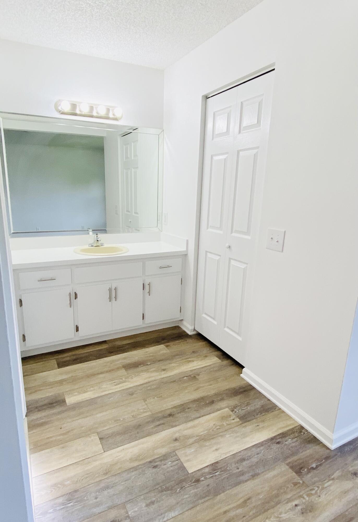 INDIAN TRAIL ESTATES UNIT 1 - Residential Lease