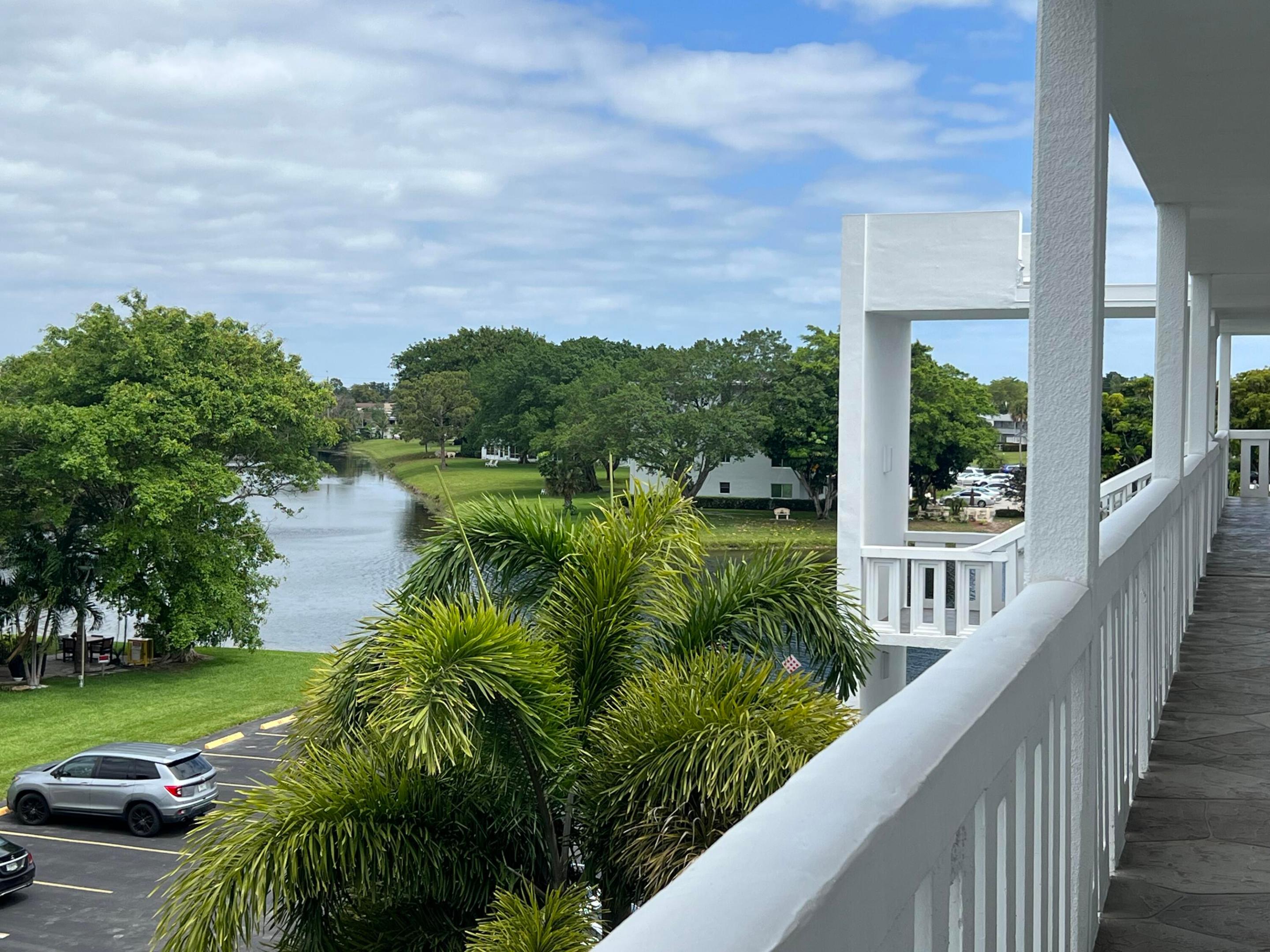 CAMBRIDGE E CONDO - Residential