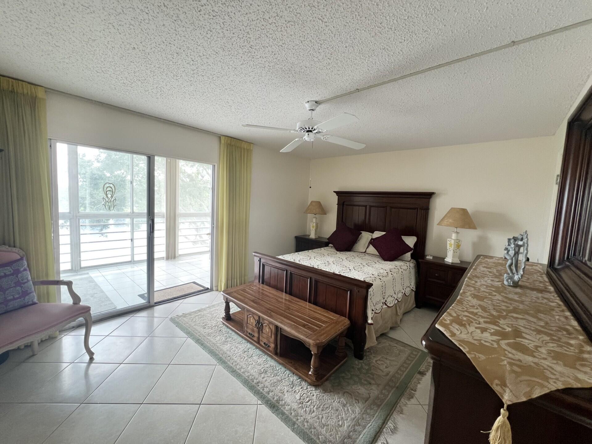 CAMBRIDGE E CONDO - Residential