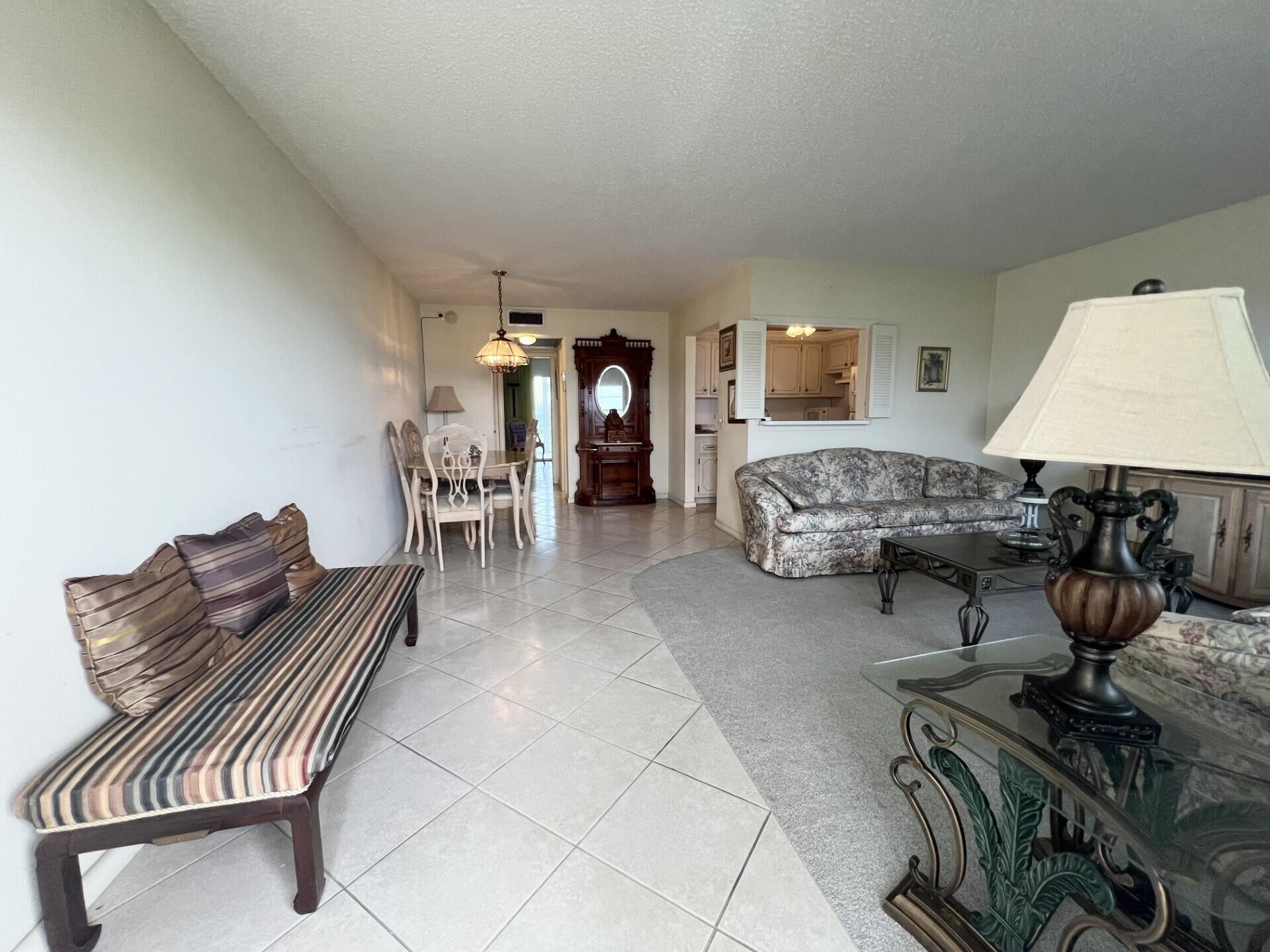 CAMBRIDGE E CONDO - Residential