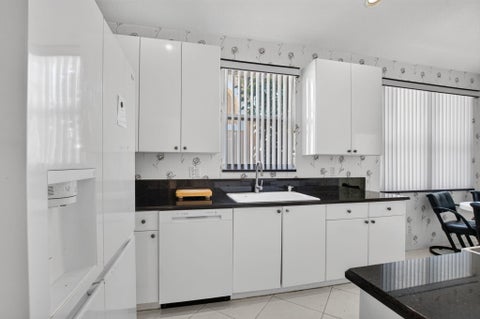 Tiny photo for 7299 VÃ­a Genova, Delray Beach, FL 33446 (MLS # B26087943)