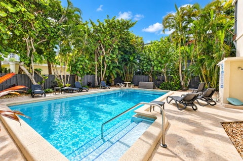 Tiny photo for 884 SE 19th Avenue #10, Deerfield Beach, FL 33441 (MLS # B26083602)