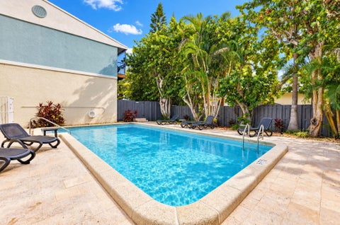 Tiny photo for 884 SE 19th Avenue #10, Deerfield Beach, FL 33441 (MLS # B26083602)