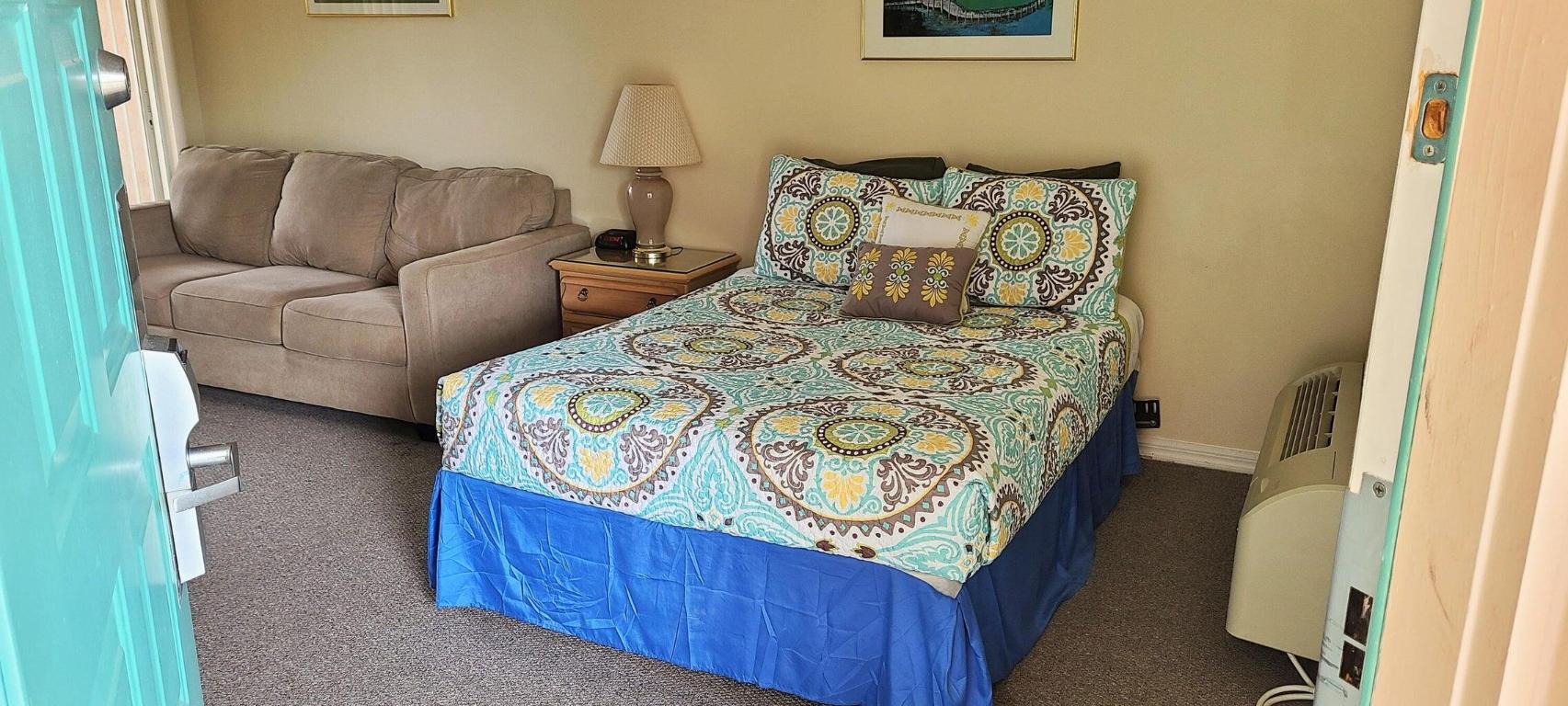 GOLF VILLAS II CONDOMINIUM - Residential Lease