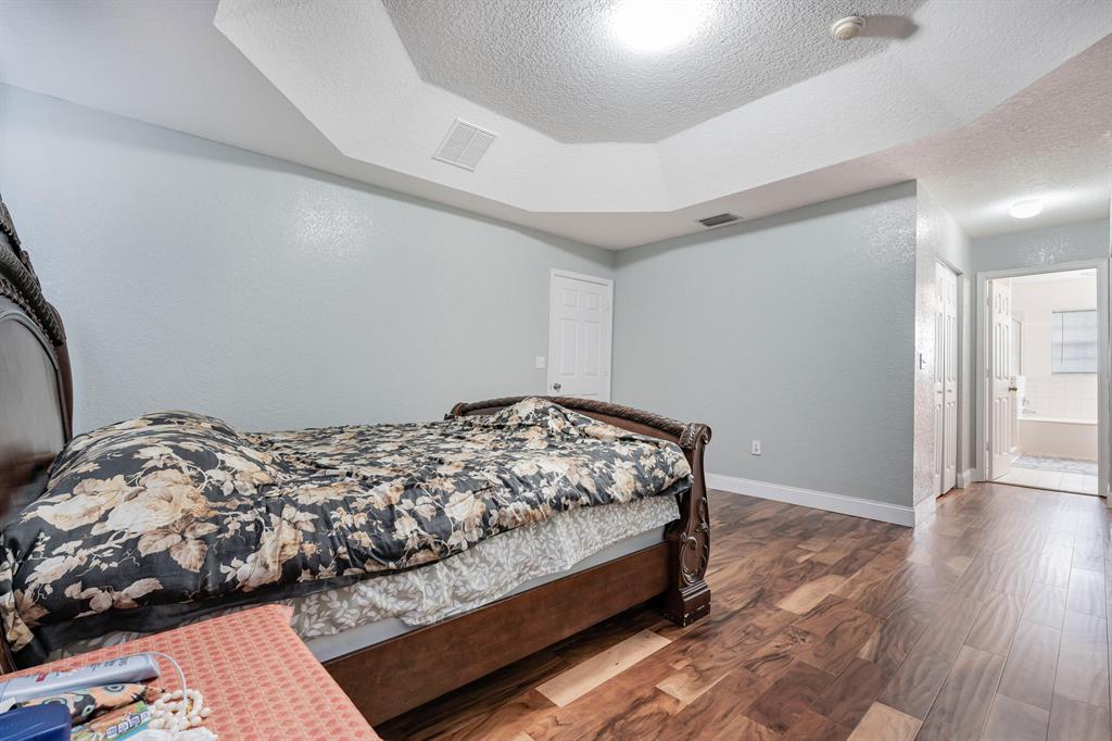 VICTORIA WOODS 4 - Residential