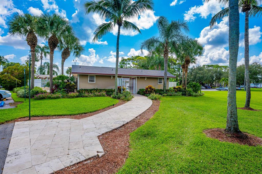 VICTORIA WOODS 4 - Residential