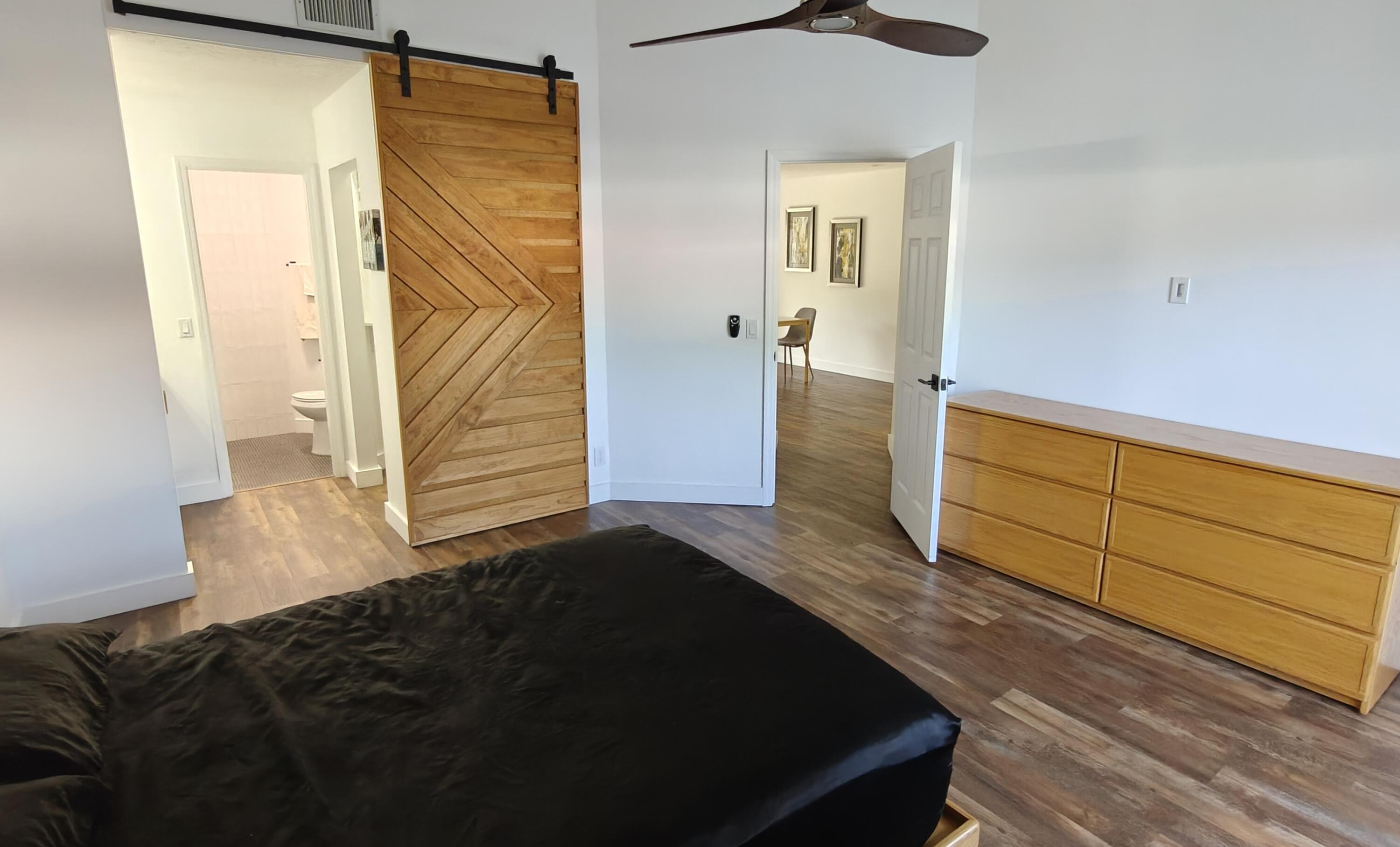 YORKVILLE - Residential