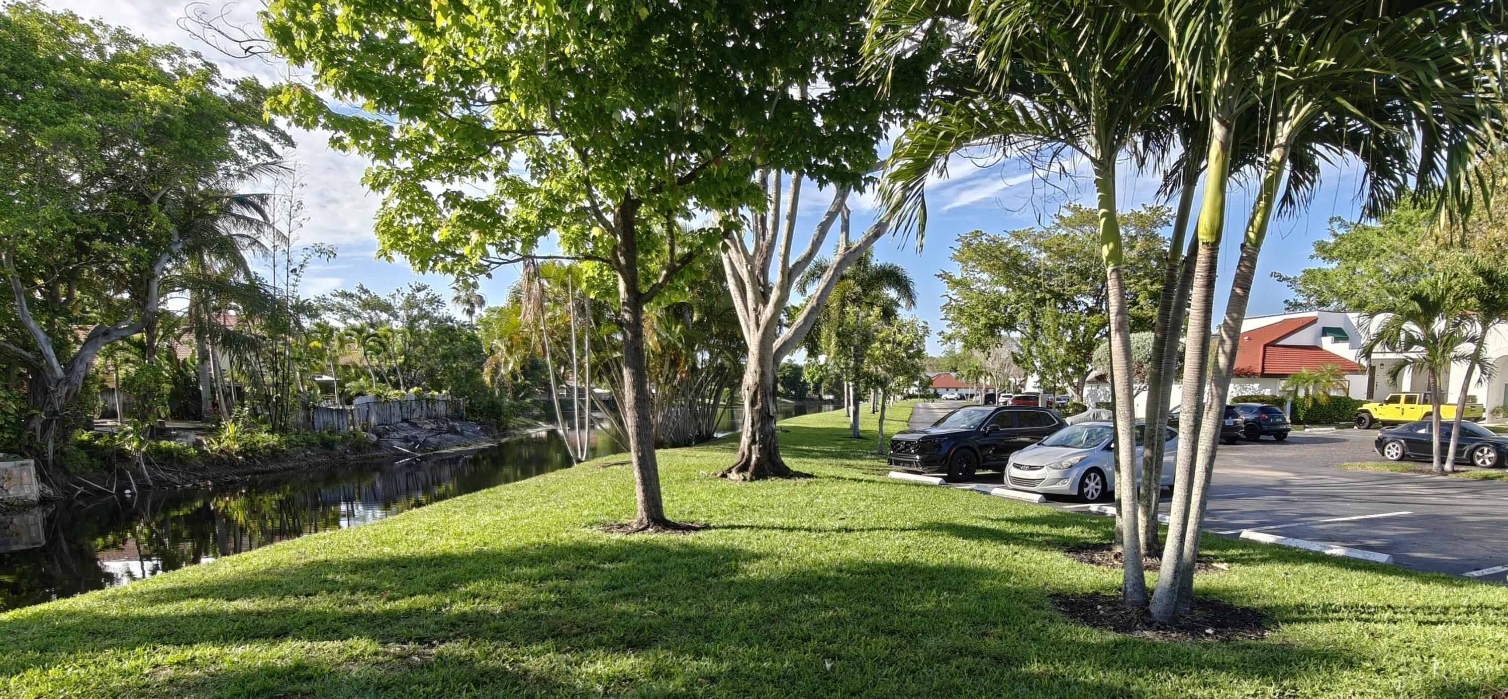 YORKVILLE - Residential