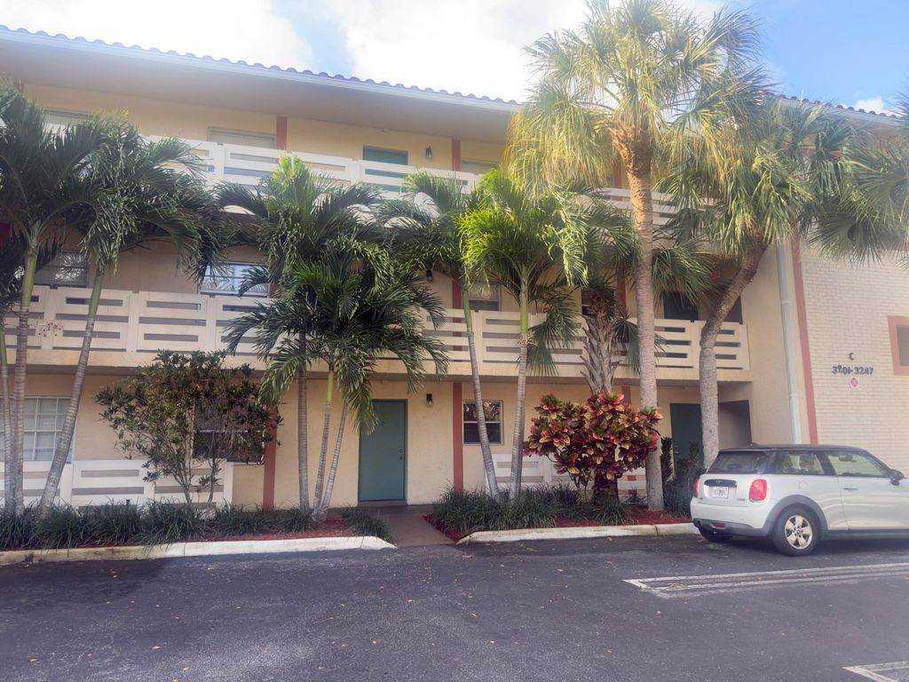Photo of 3213 NW 103rd Terrace #107-c, Coral Springs, FL 33065 (MLS # B26002701)