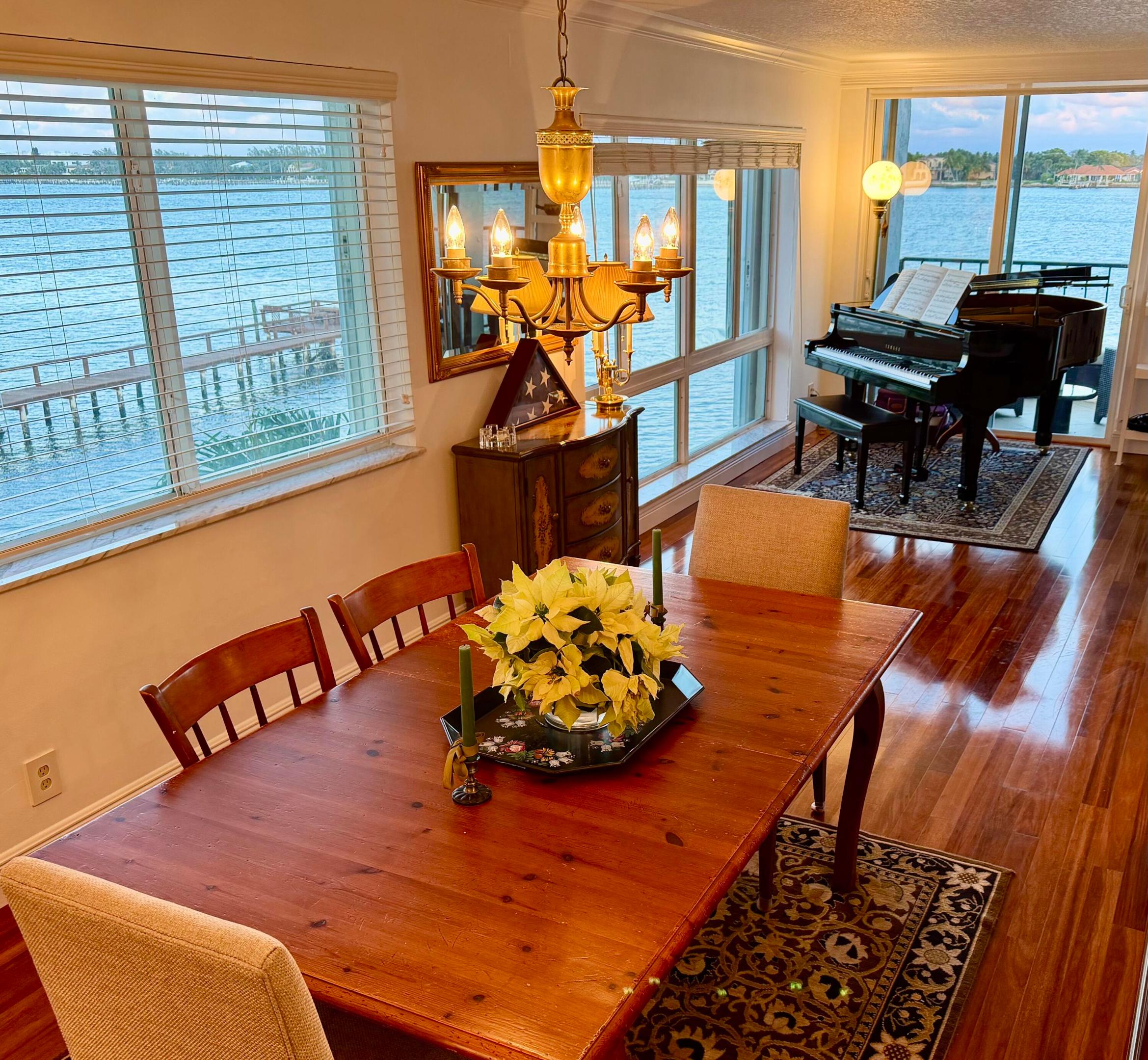 JAMES PLACE CONDO - Residential