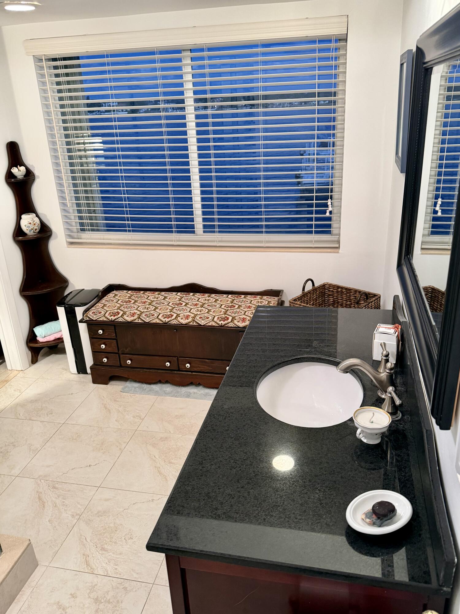 JAMES PLACE CONDO - Residential