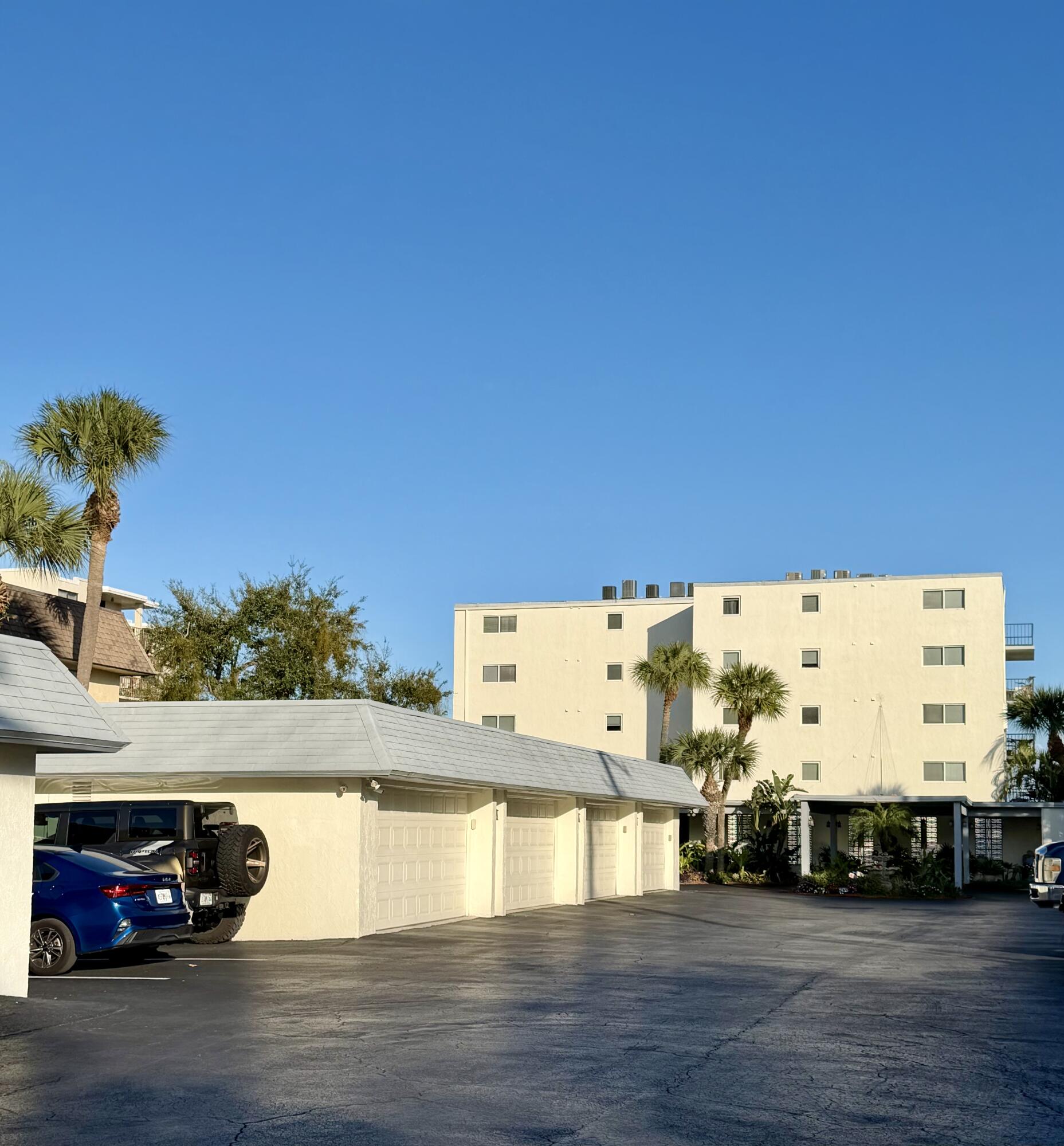 JAMES PLACE CONDO - Residential