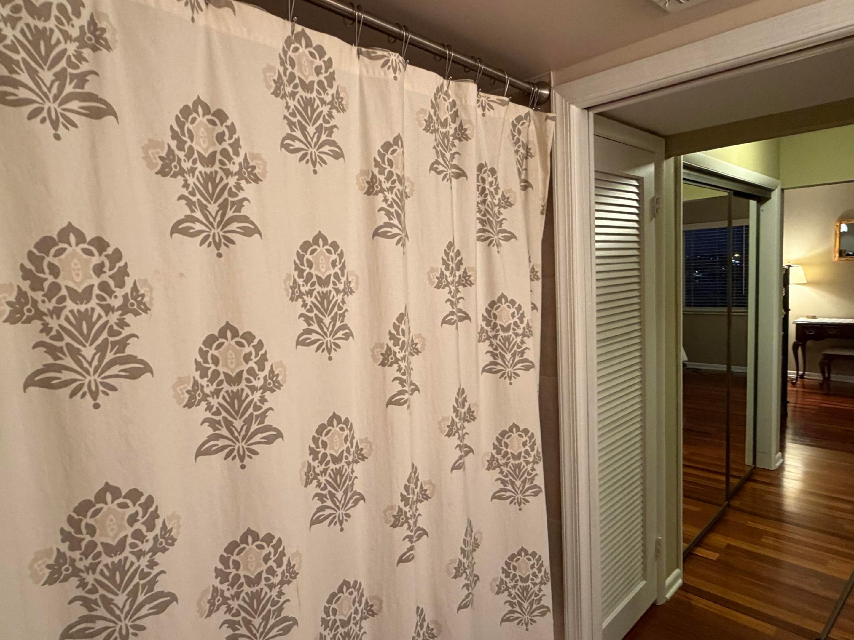 JAMES PLACE CONDO - Residential