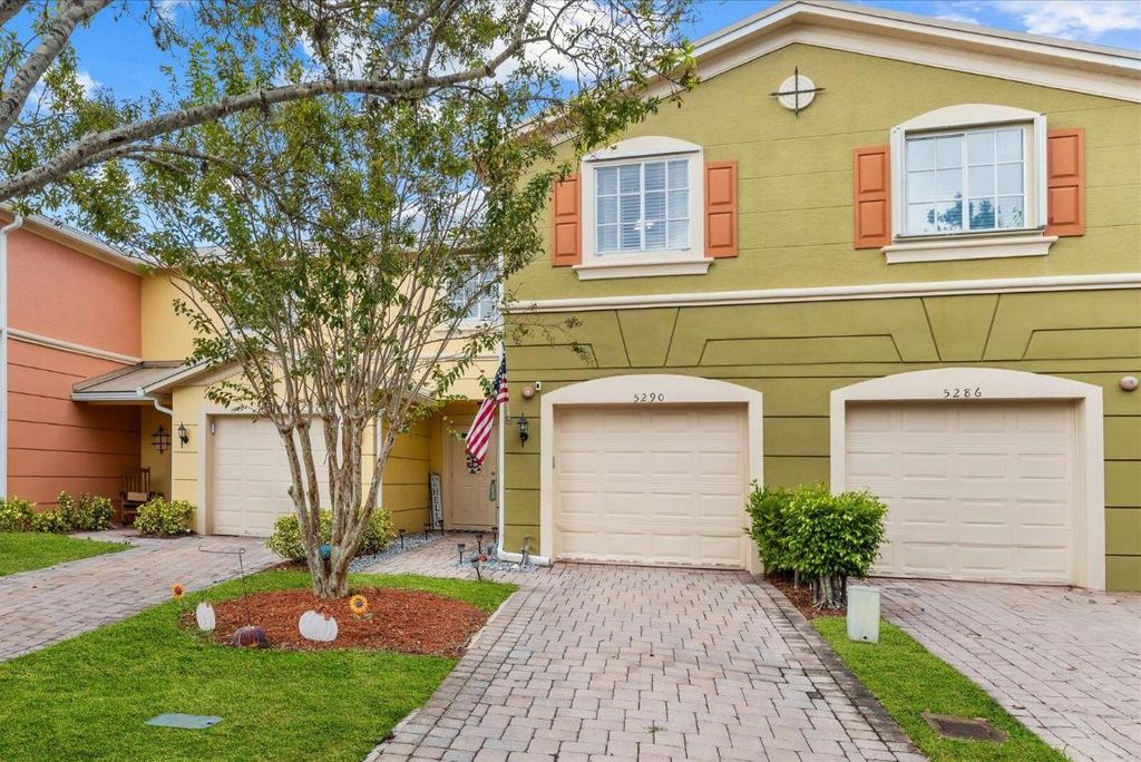 Photo of 5290 SE Mitchell Lane, Stuart, FL 34997 (MLS # R11138503)