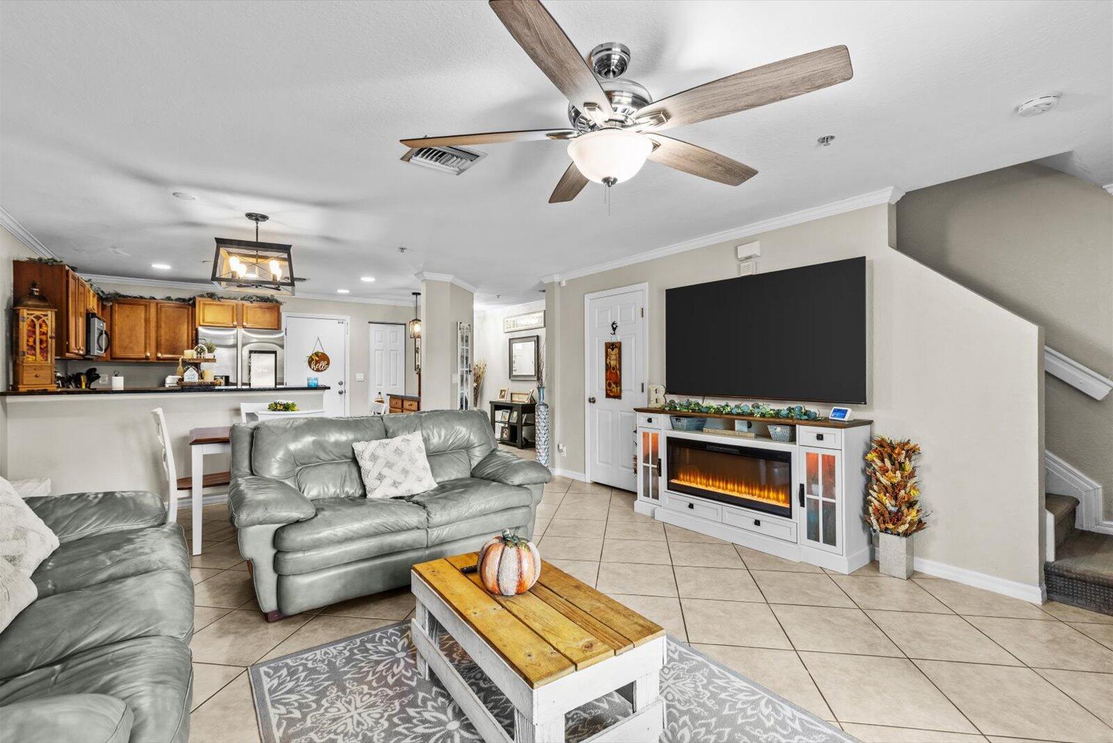 MARTINS CROSSING - Residential