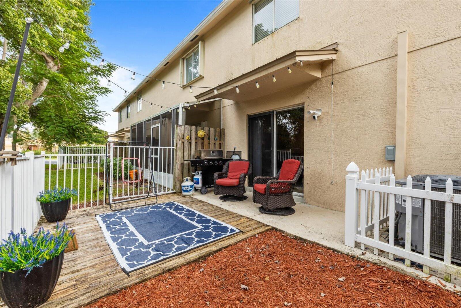 MARTINS CROSSING - Residential