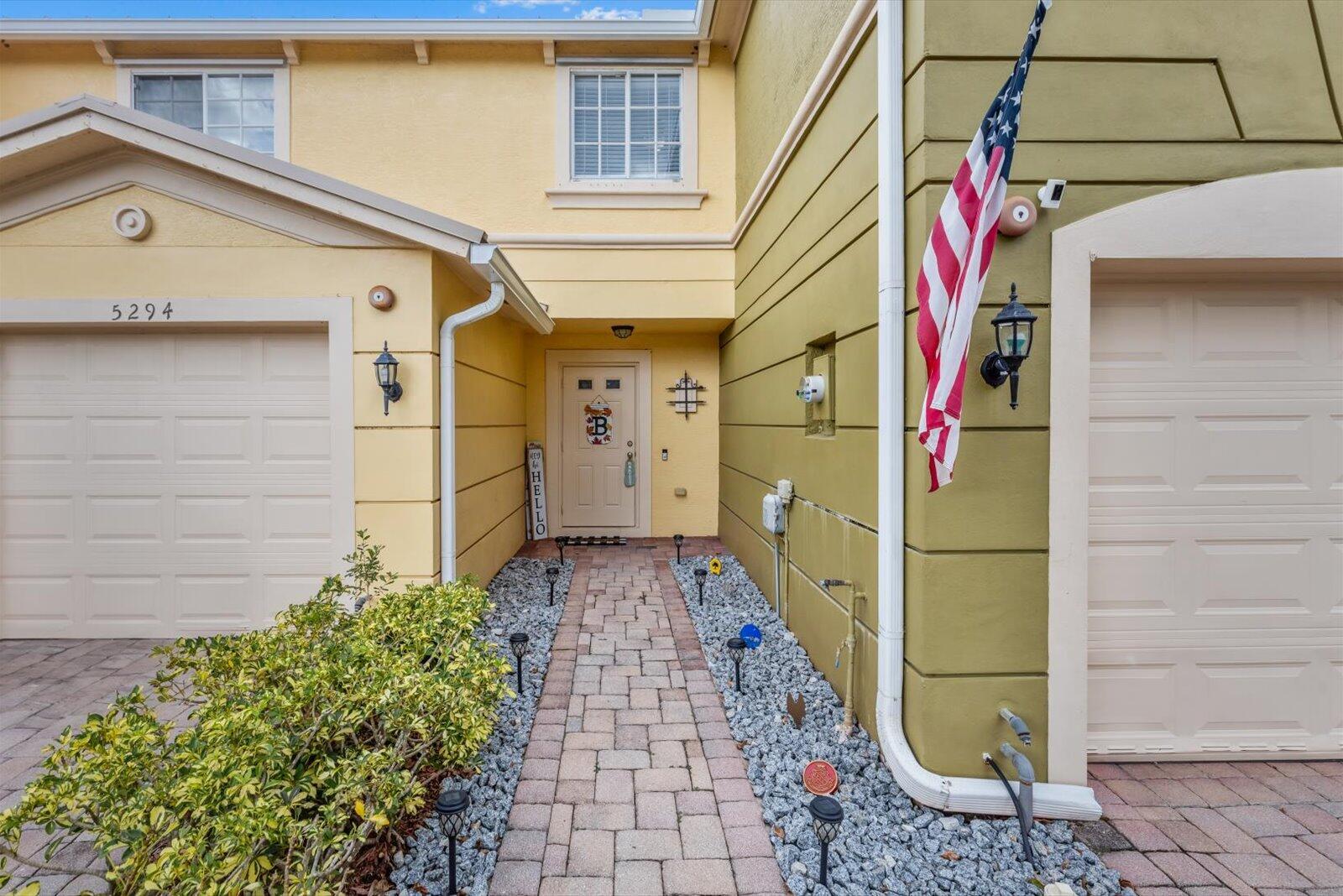 MARTINS CROSSING - Residential