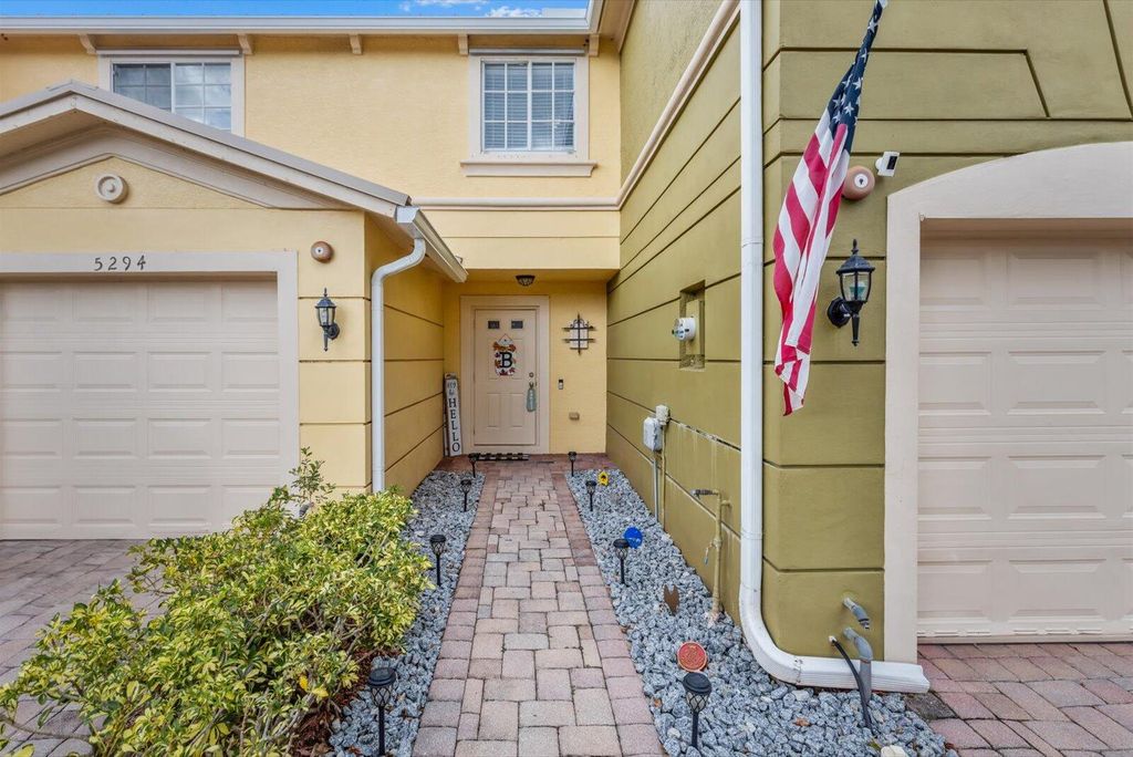 Photo of 5290 SE Mitchell Lane, Stuart, FL 34997 (MLS # R11138503)