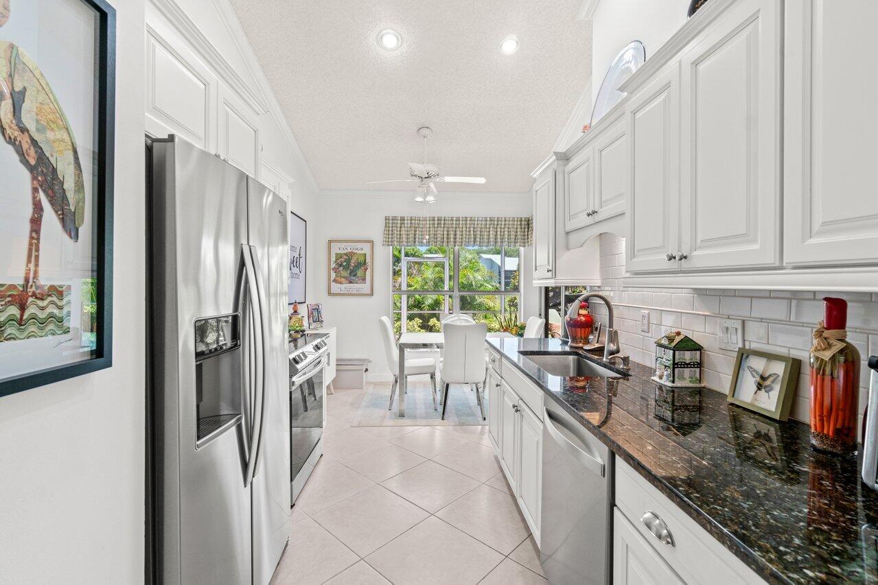 5158 Windsor Parke Drive