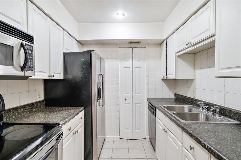 Photo of 12104 Alternate A1a #G2, Palm Beach Gardens, FL 33410 (MLS # R10676269)