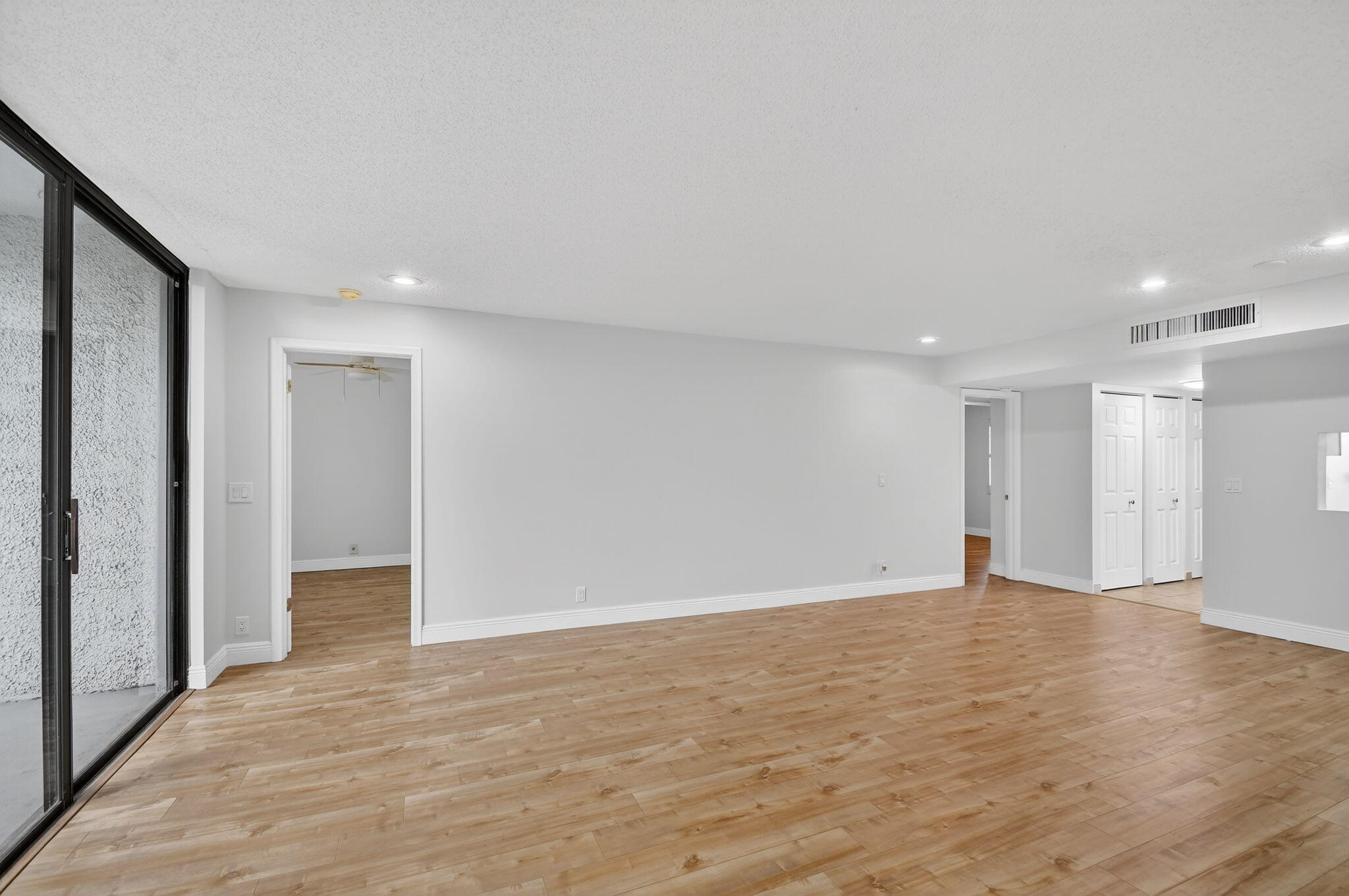 FOUNTAINS OF PALM BEACH CONDO 7 - Residential