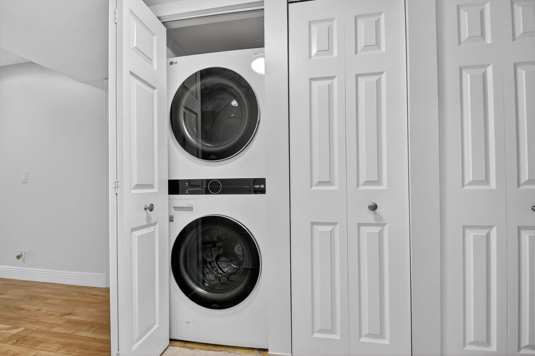 FOUNTAINS OF PALM BEACH CONDO 7 - Residential