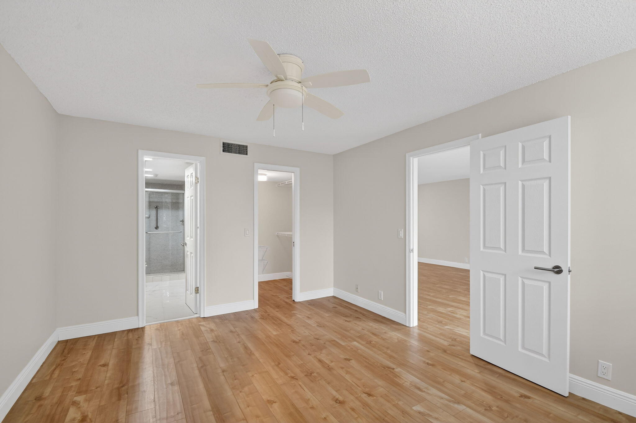 FOUNTAINS OF PALM BEACH CONDO 7 - Residential